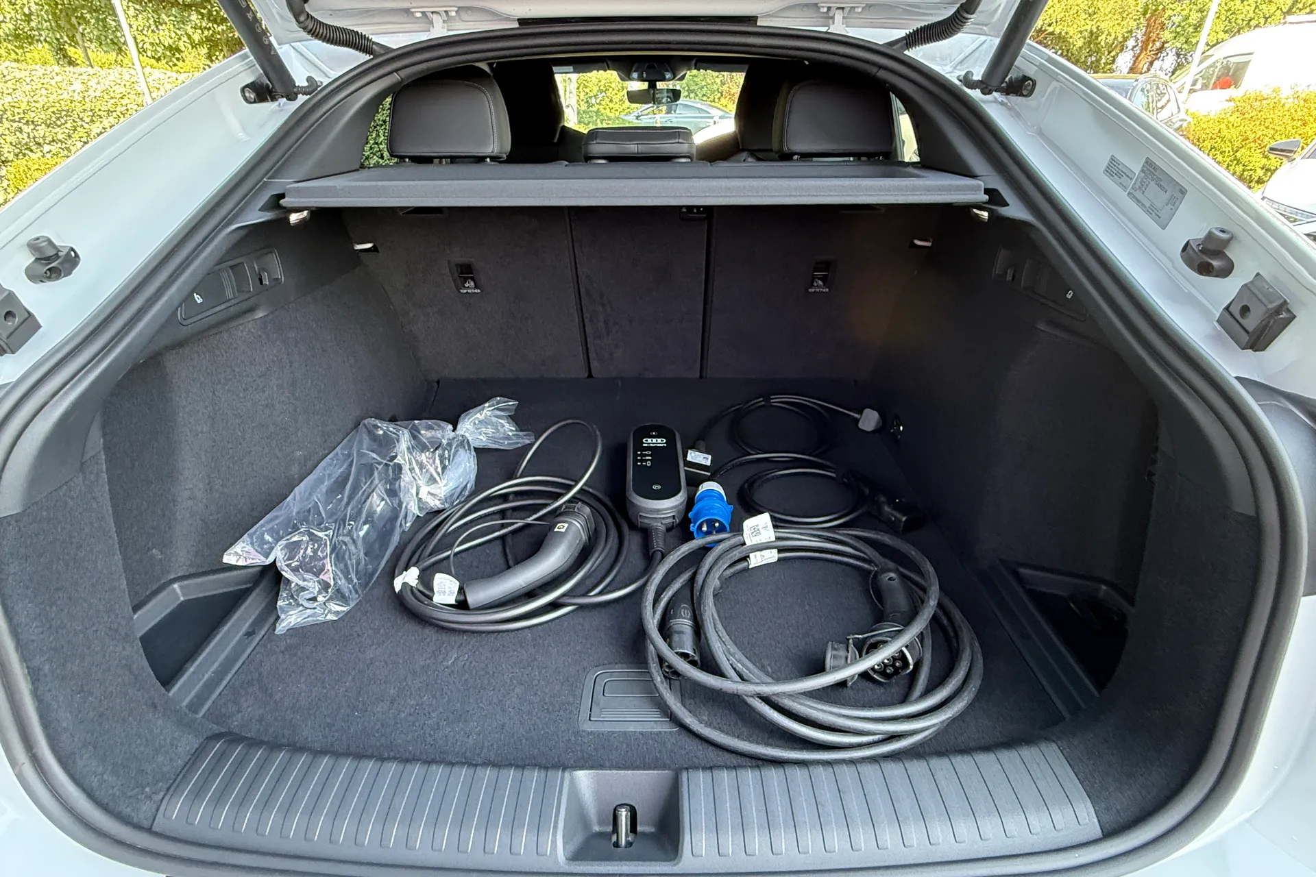 Audi Q6 thumbnail image number 55