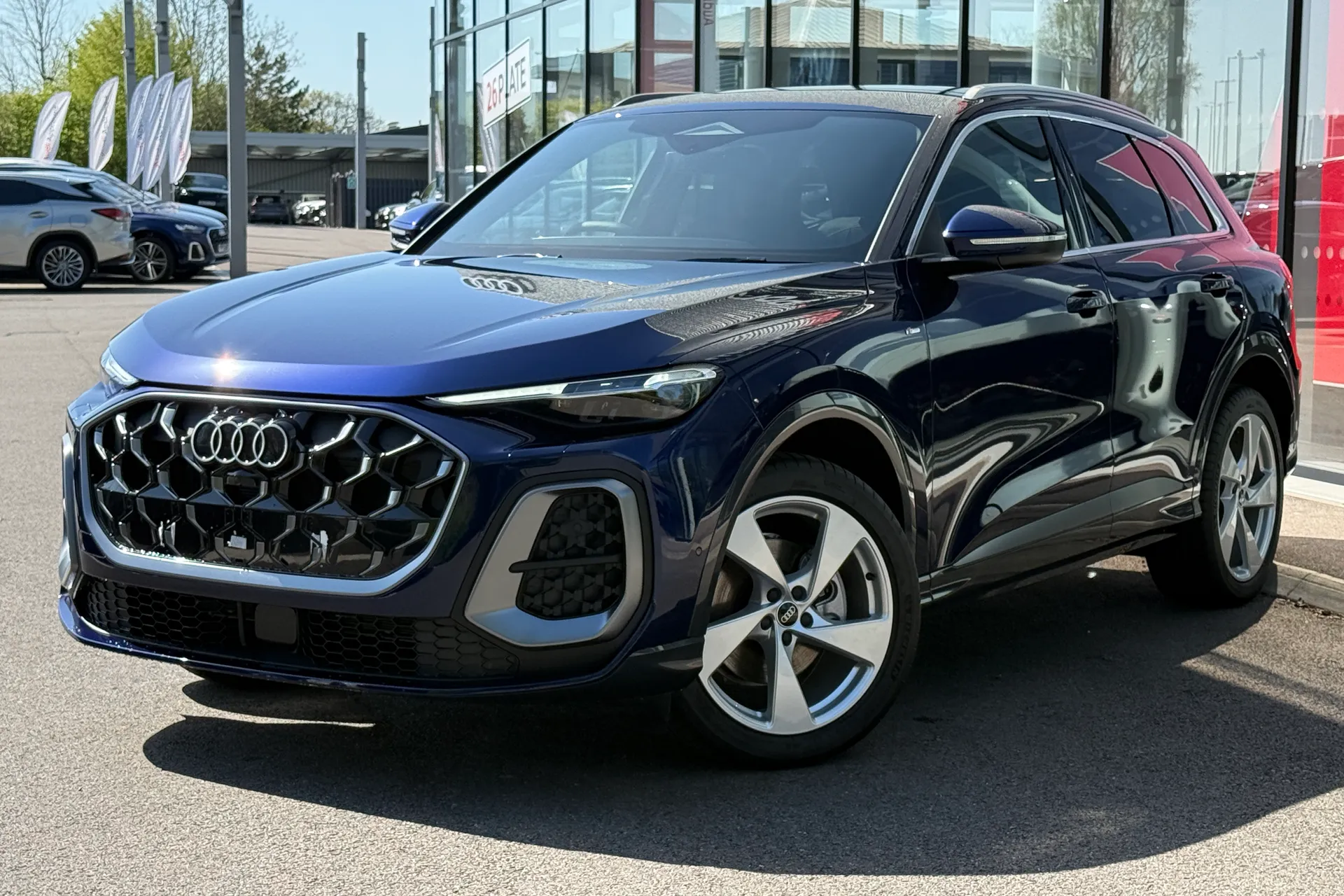 Audi Q5 thumbnail image number 4