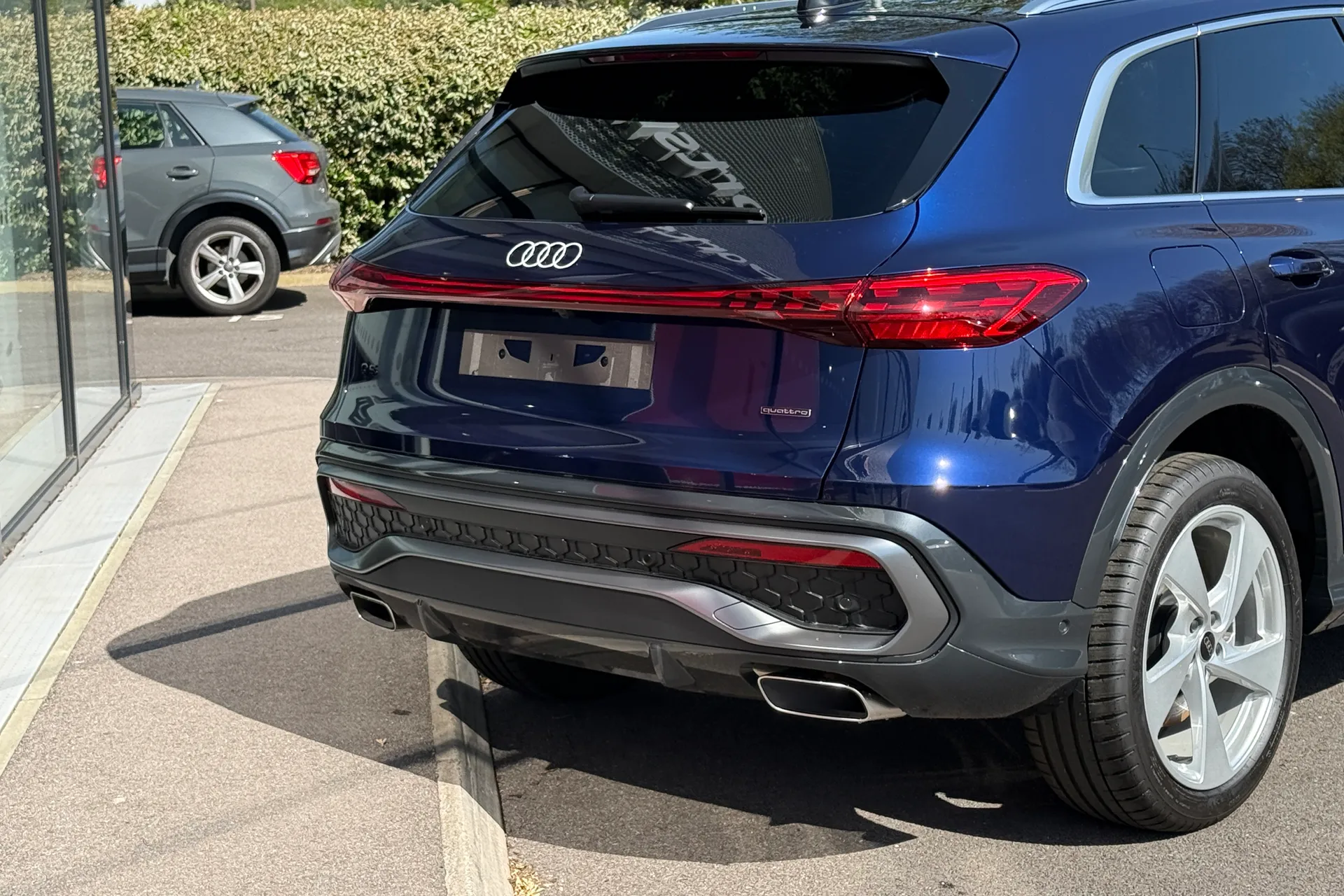 Audi Q5 thumbnail image number 32