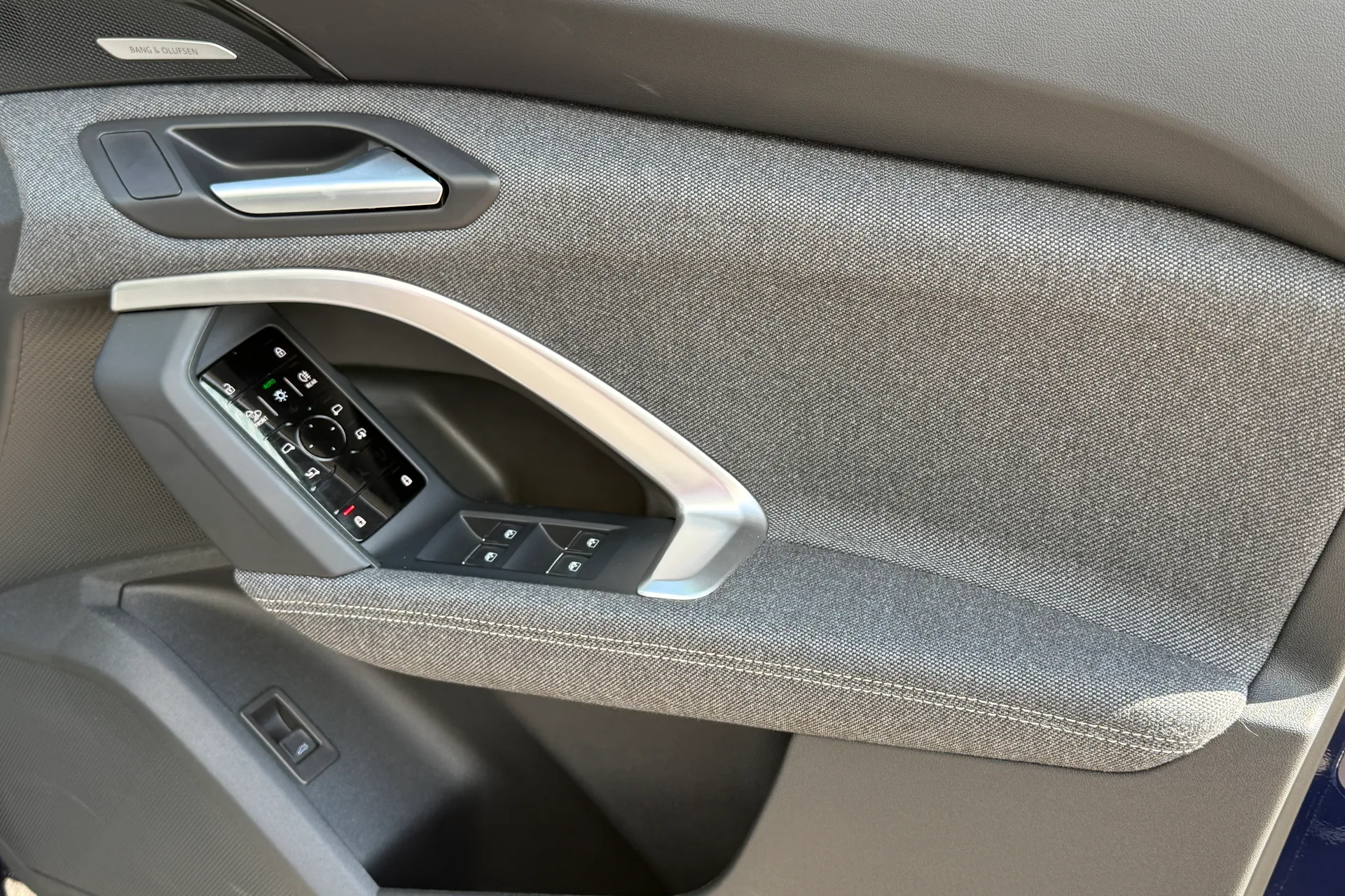 Audi Q5 thumbnail image number 26