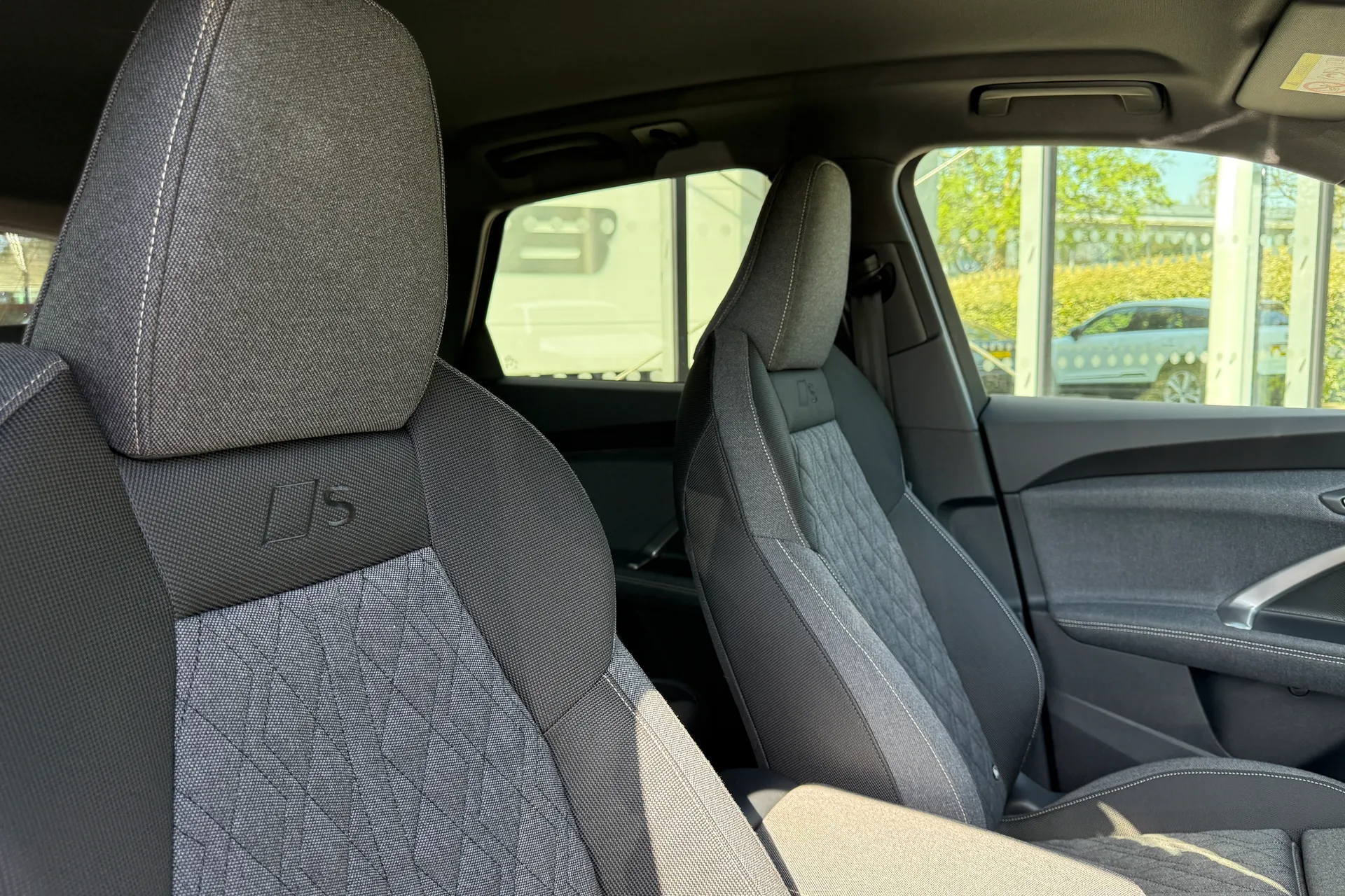 Audi Q5 thumbnail image number 22