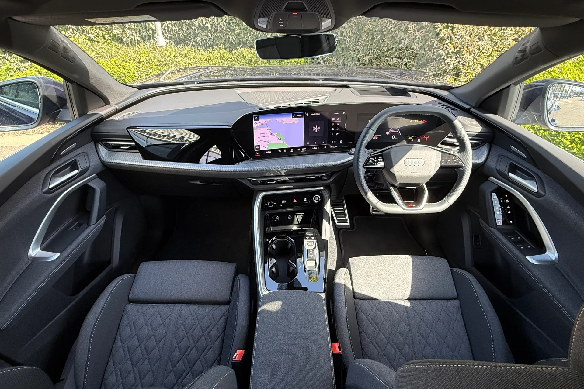 Audi Q5 thumbnail image number 3