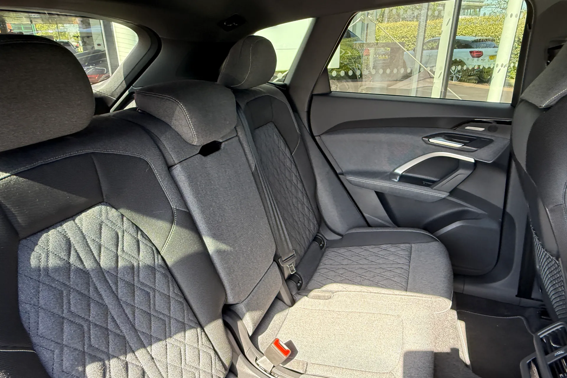 Audi Q5 thumbnail image number 36