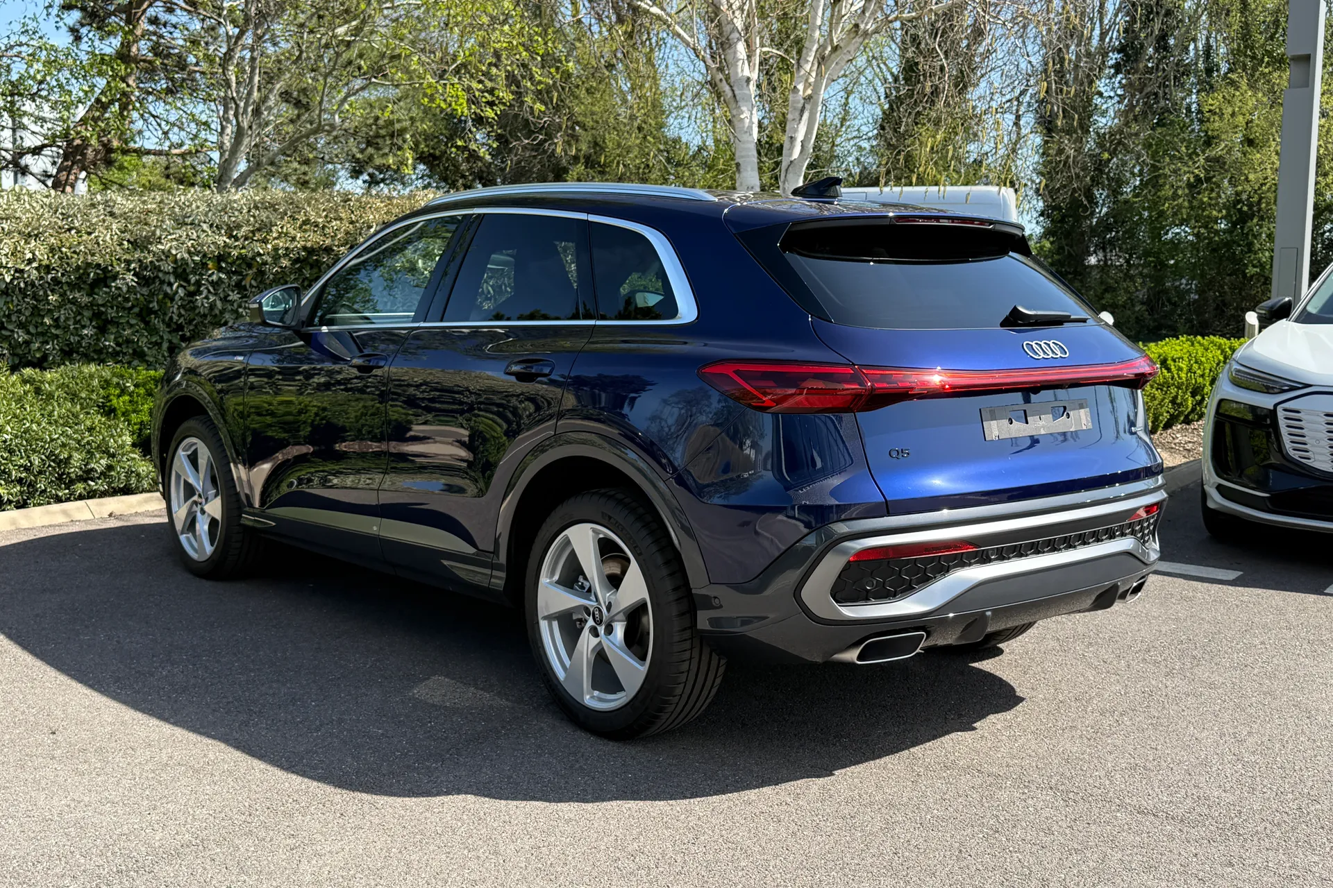 Audi Q5 thumbnail image number 13