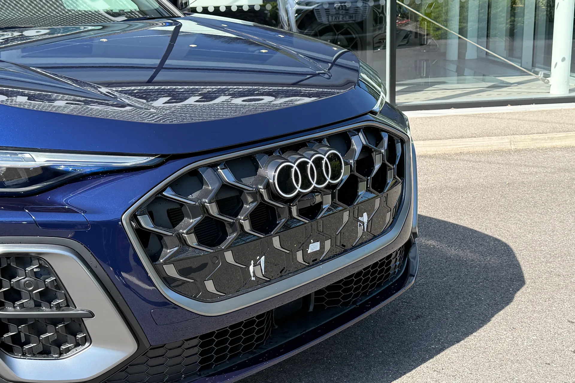 Audi Q5 thumbnail image number 9