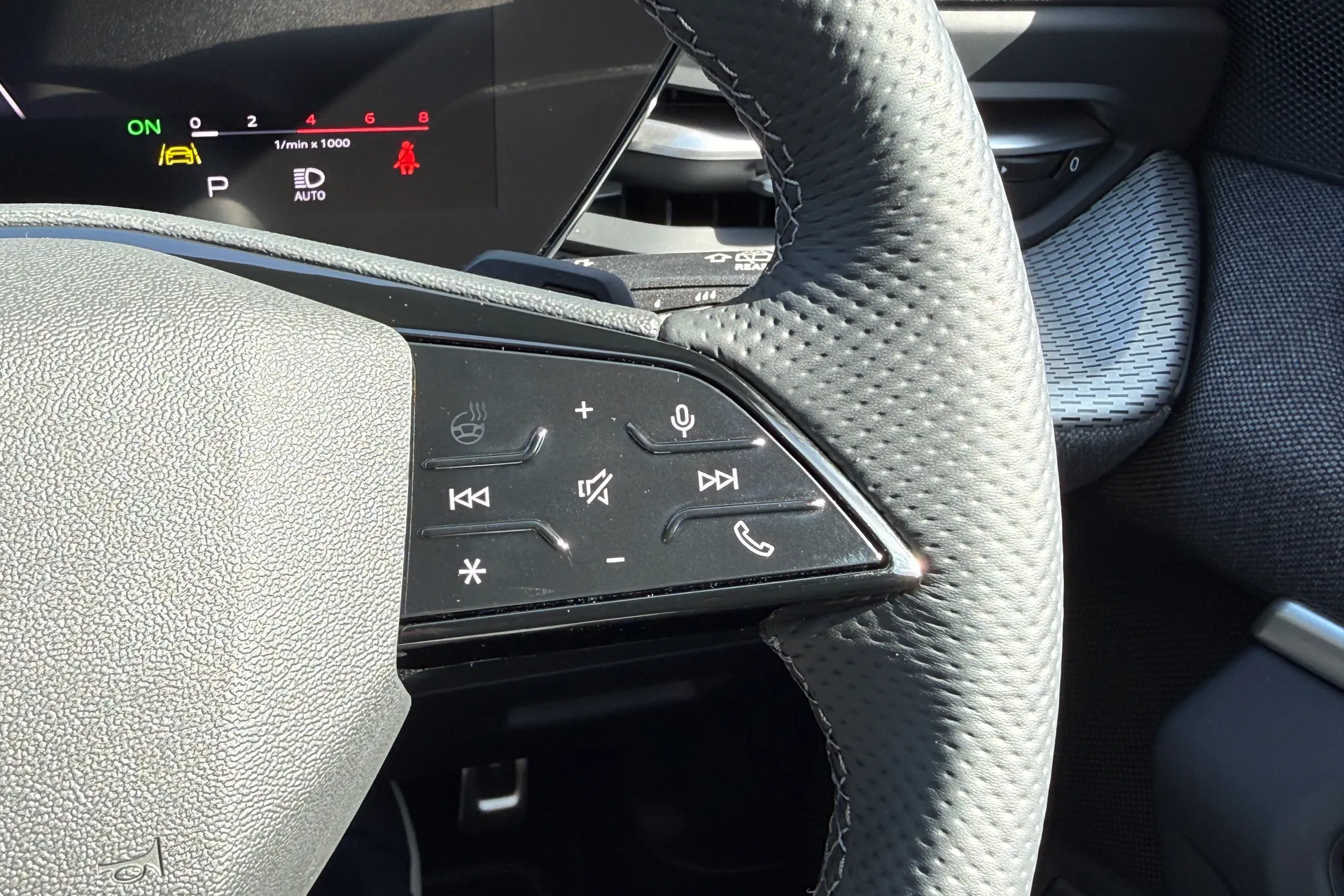 Audi Q5 thumbnail image number 43