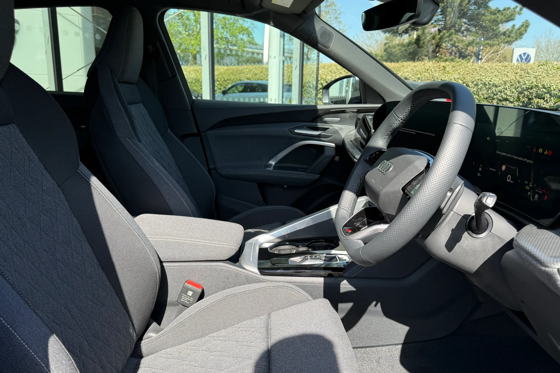 Audi Q5 thumbnail image number 21