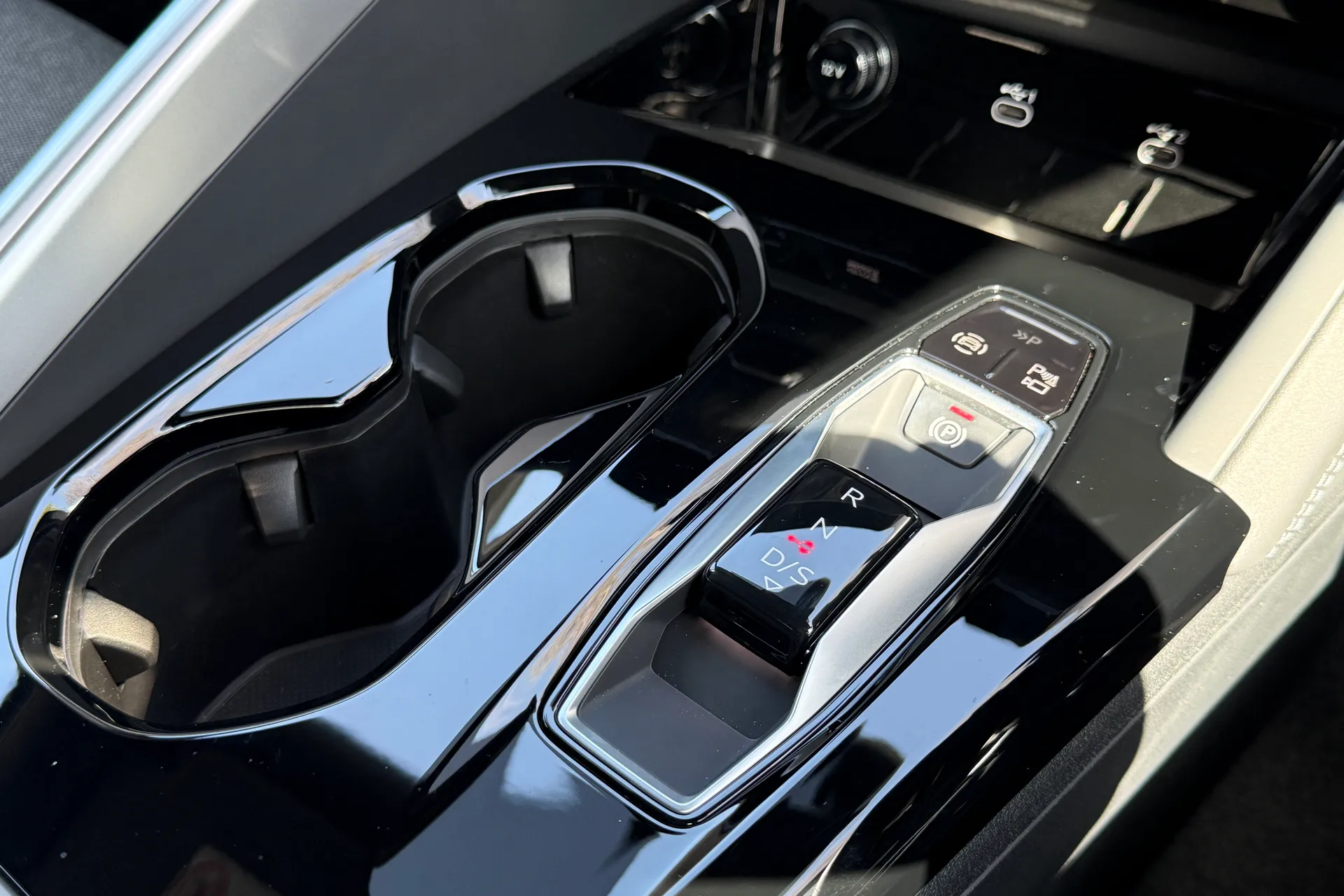 Audi Q5 thumbnail image number 18