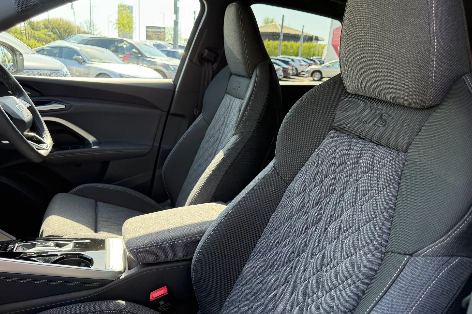 Audi Q5 thumbnail image number 41