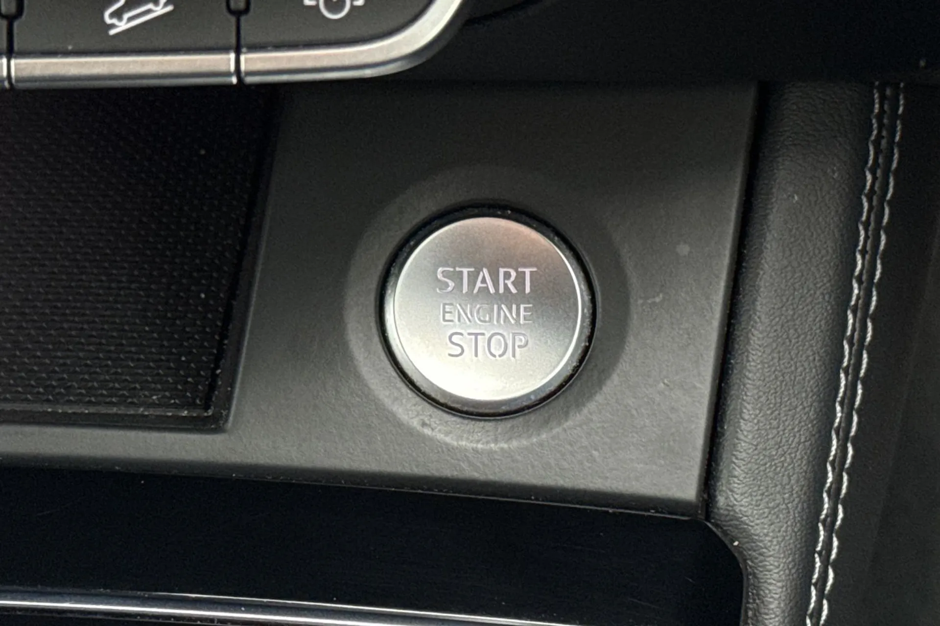 Audi Q5 thumbnail image number 45