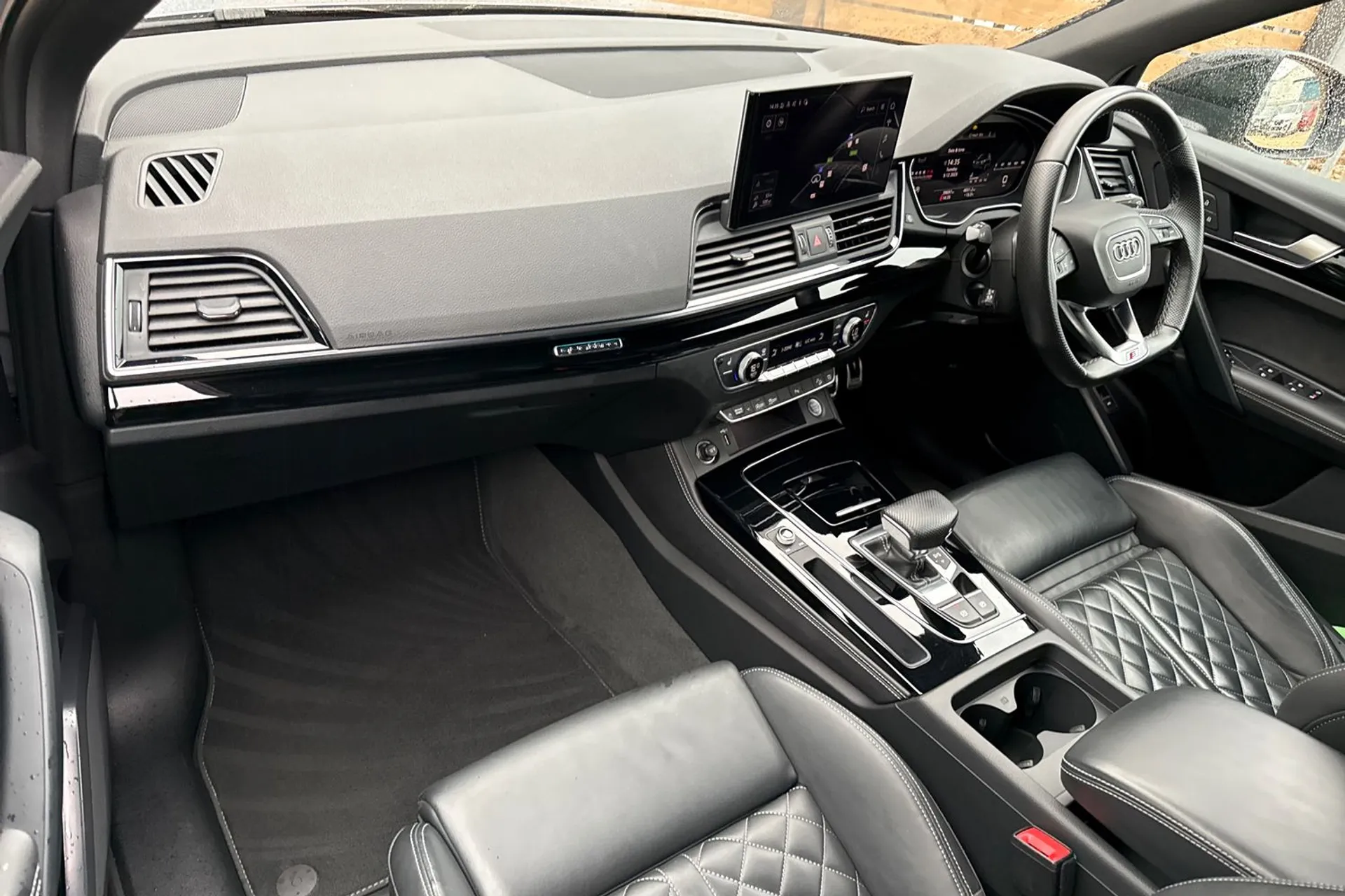 Audi Q5 thumbnail image number 28