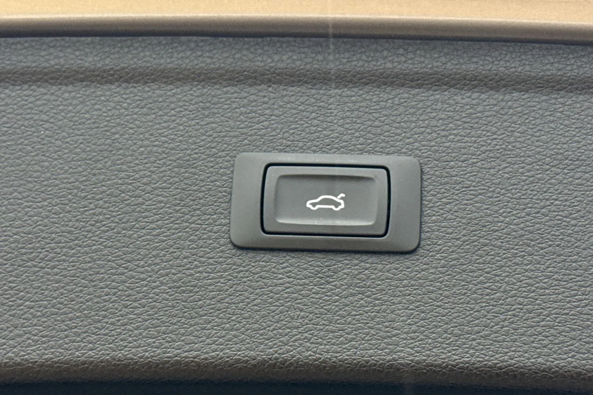 Audi Q5 thumbnail image number 21