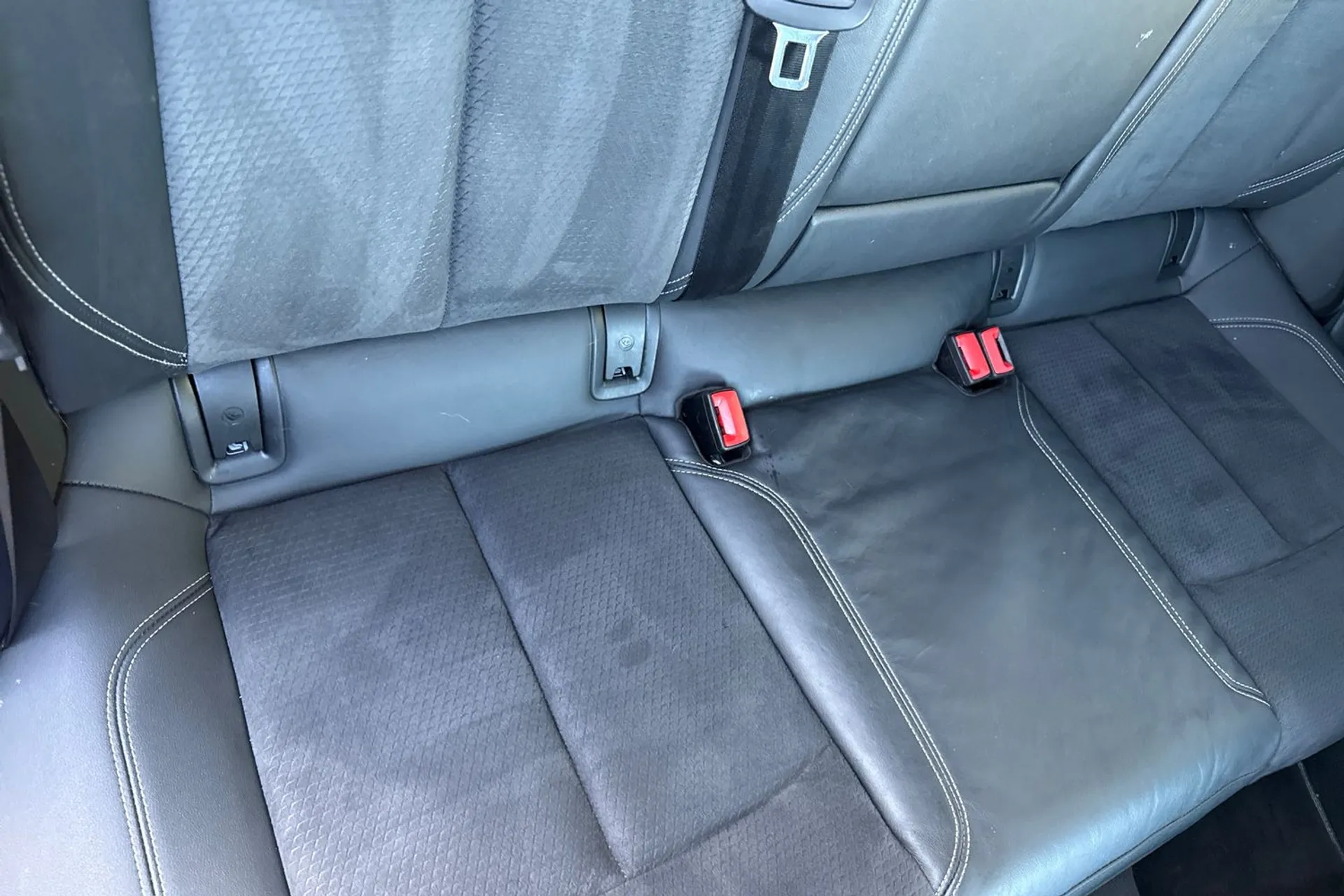 Audi A6 thumbnail image number 26