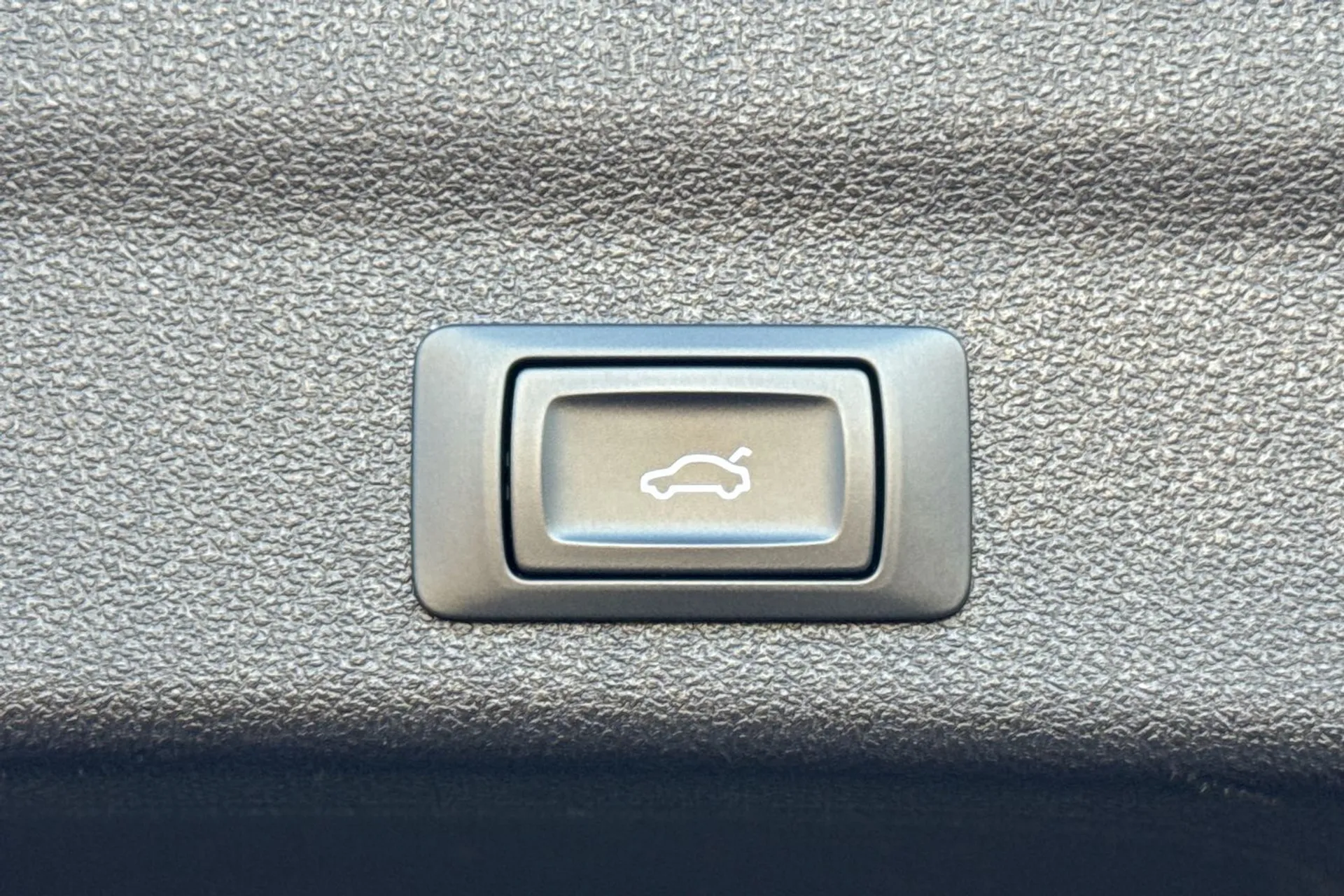 Audi A6 thumbnail image number 22