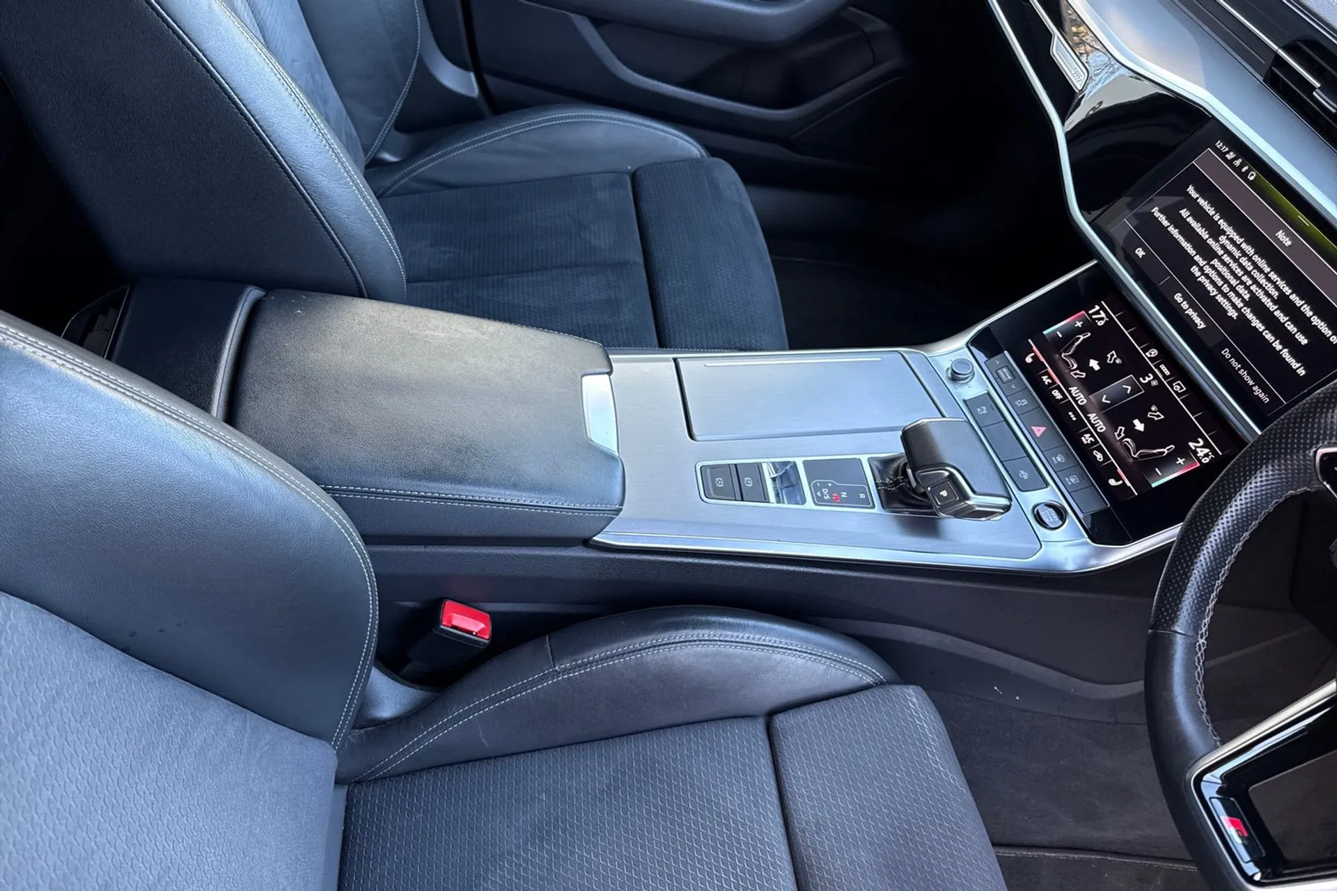 Audi A6 thumbnail image number 42