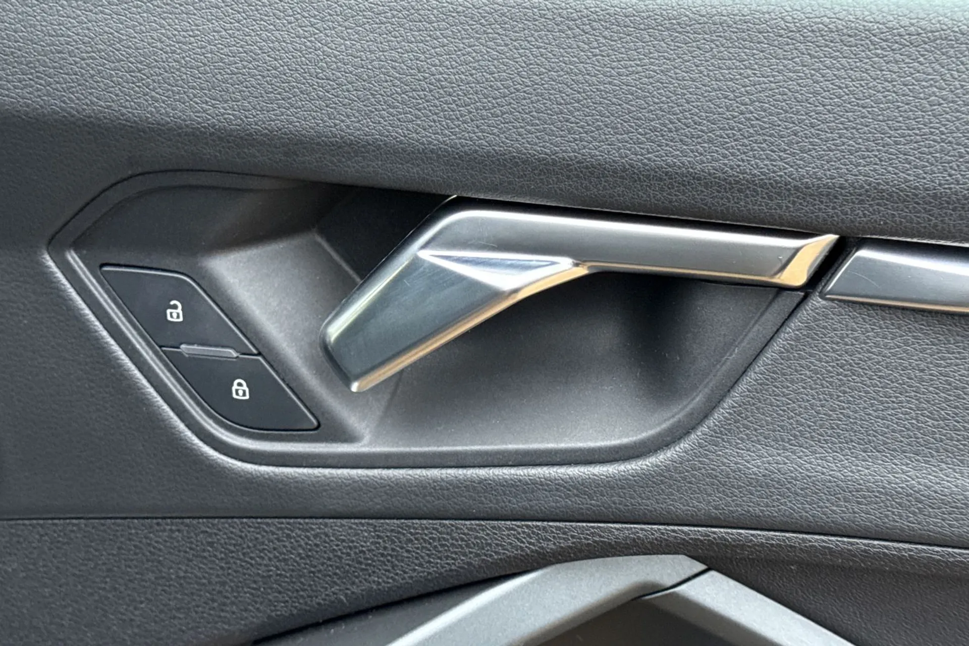 Audi Q3 thumbnail image number 45