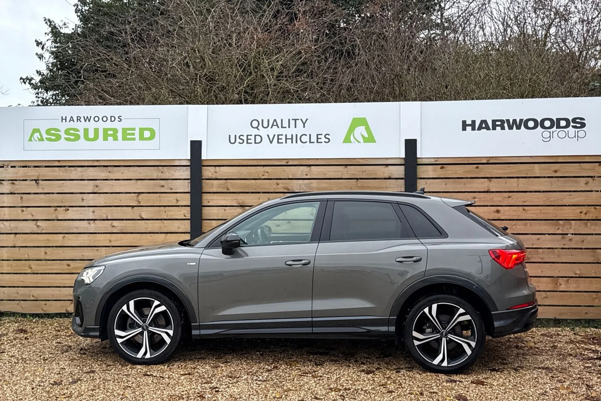 Audi Q3 thumbnail image number 11