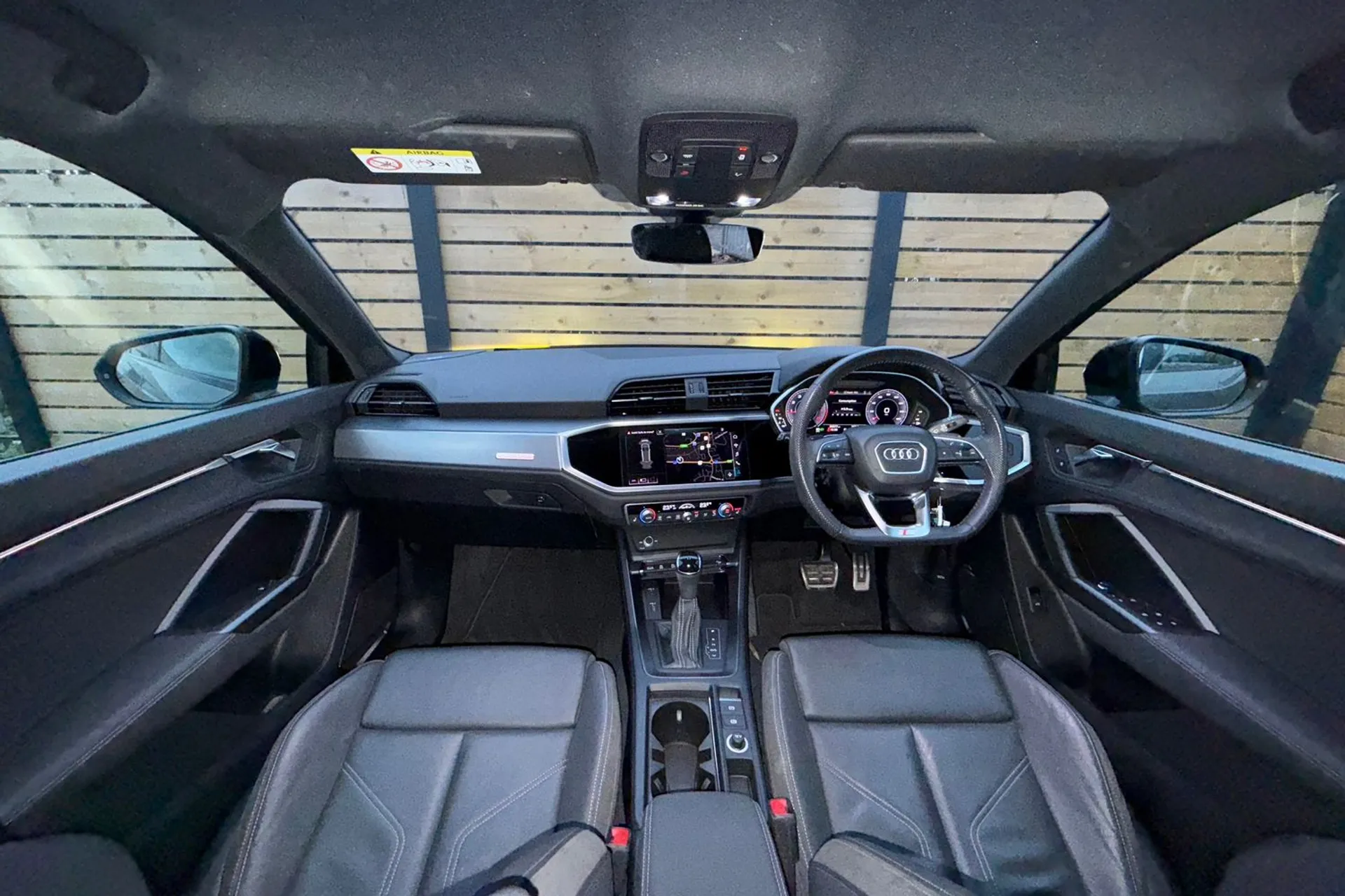 Audi Q3 thumbnail image number 3