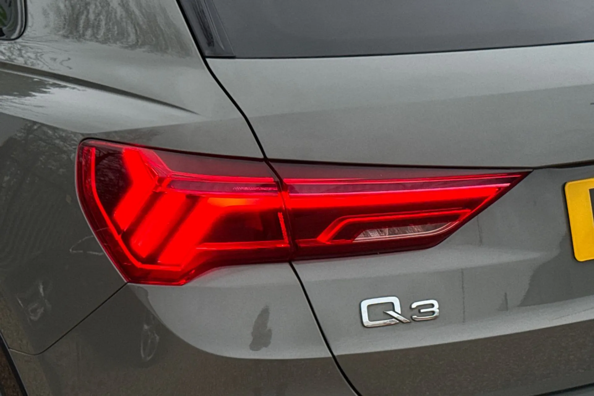 Audi Q3 thumbnail image number 49