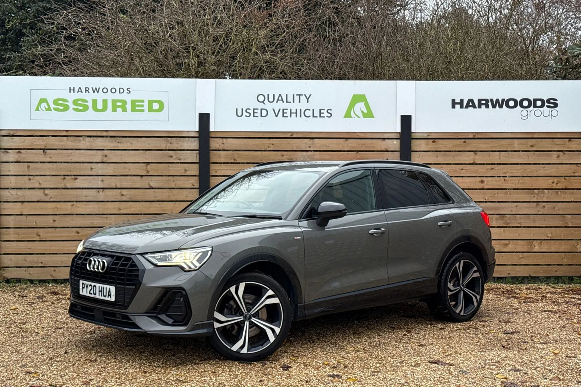 Audi Q3 thumbnail image number 12