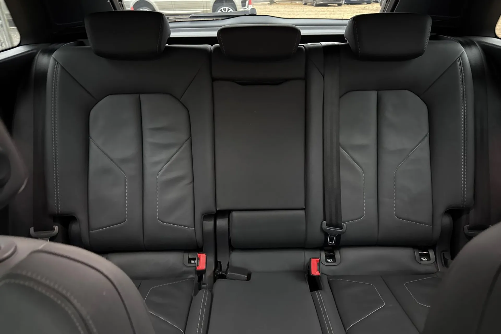 Audi Q3 thumbnail image number 34