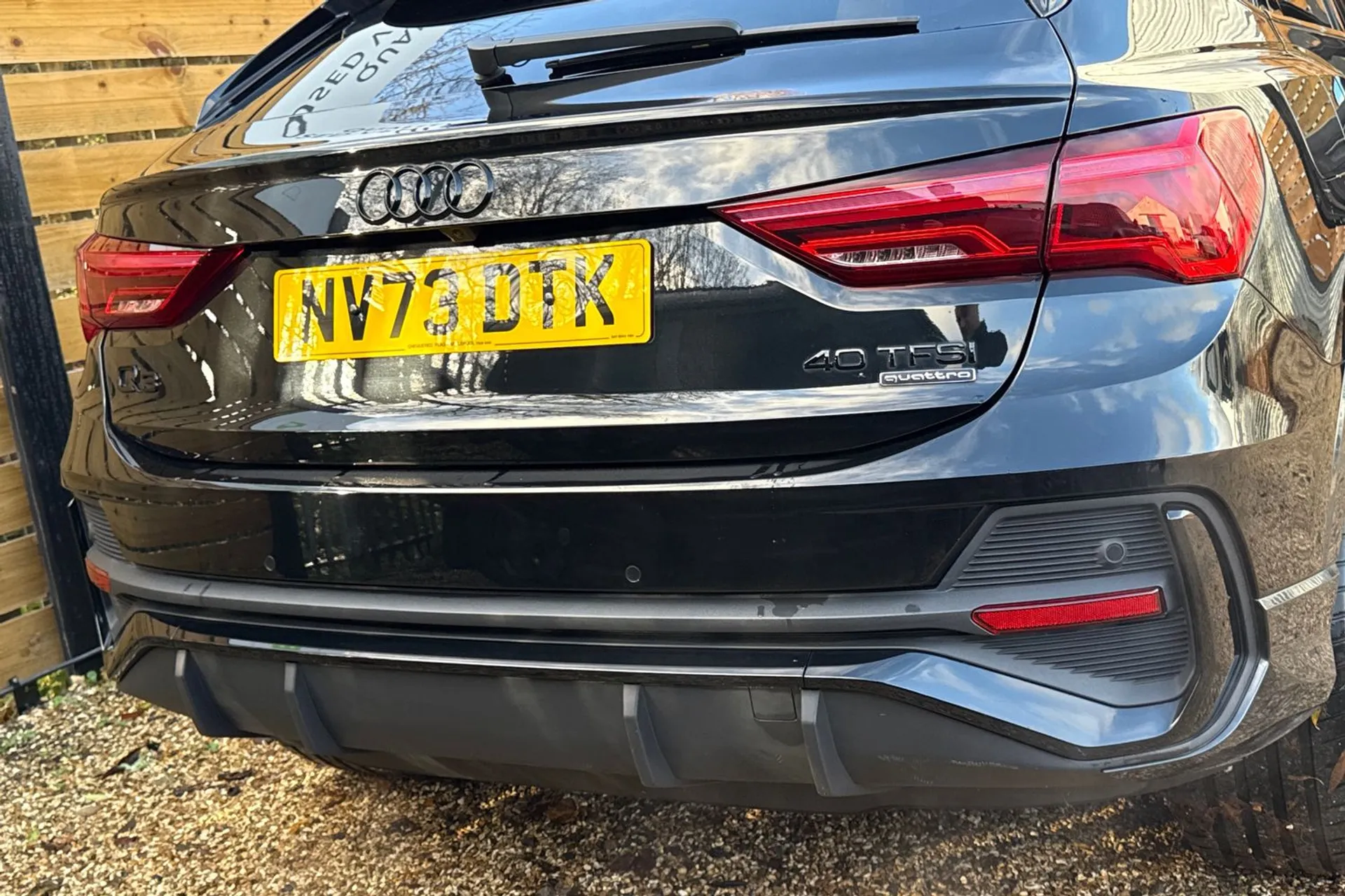 Audi Q3 thumbnail image number 18