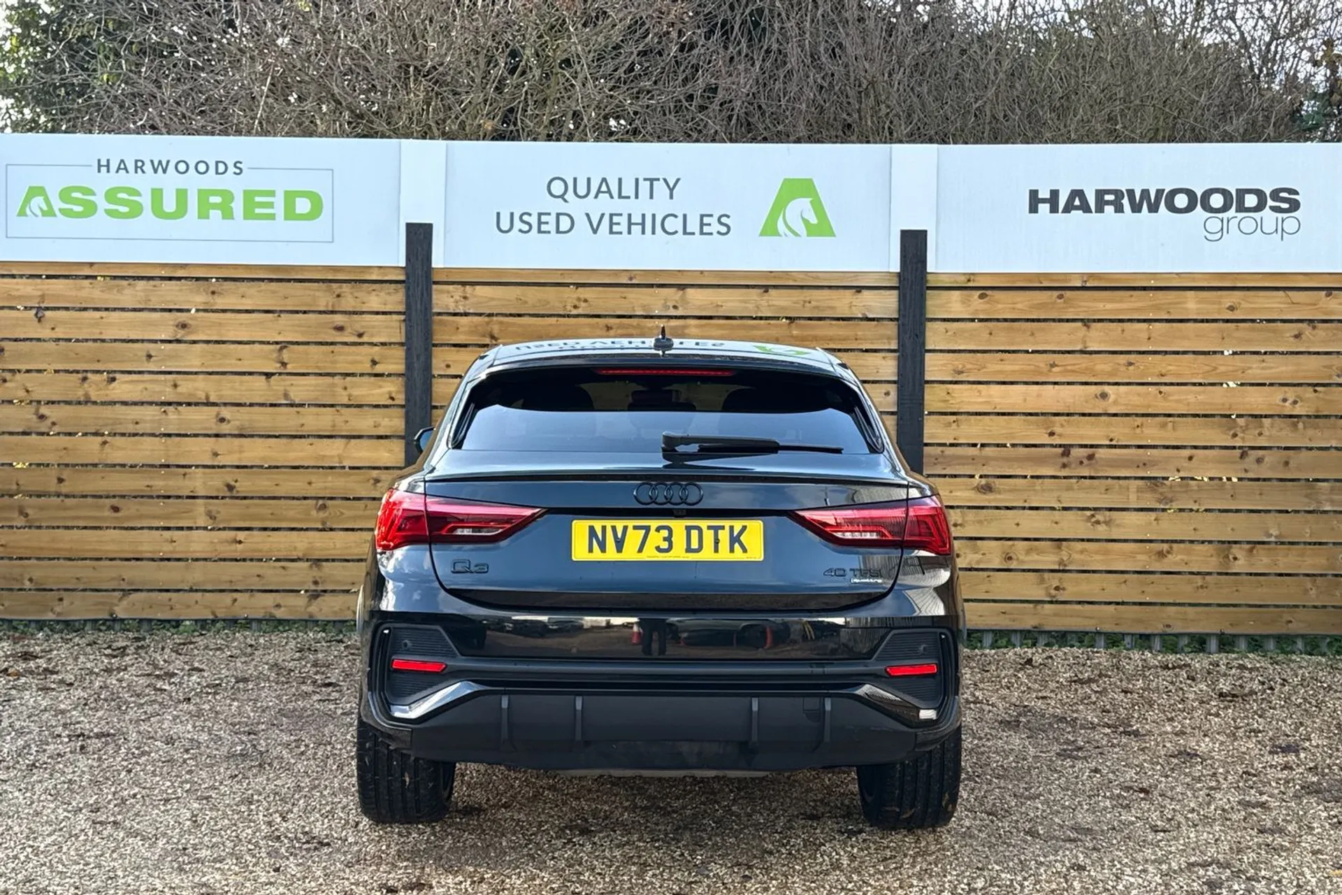 Audi Q3 thumbnail image number 9