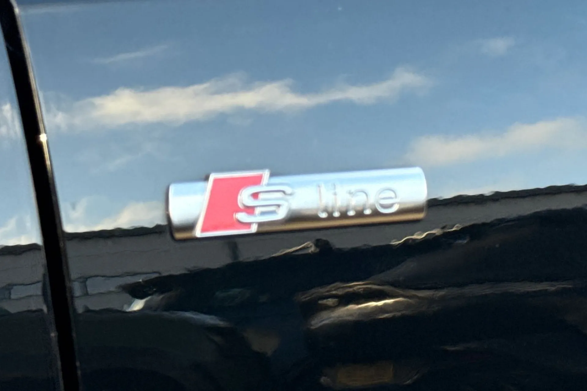 Audi Q3 thumbnail image number 45