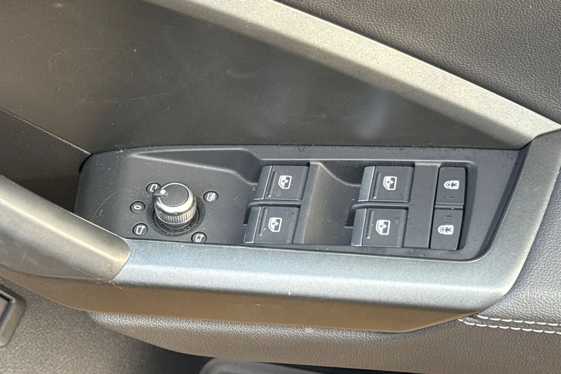 Audi Q3 thumbnail image number 46