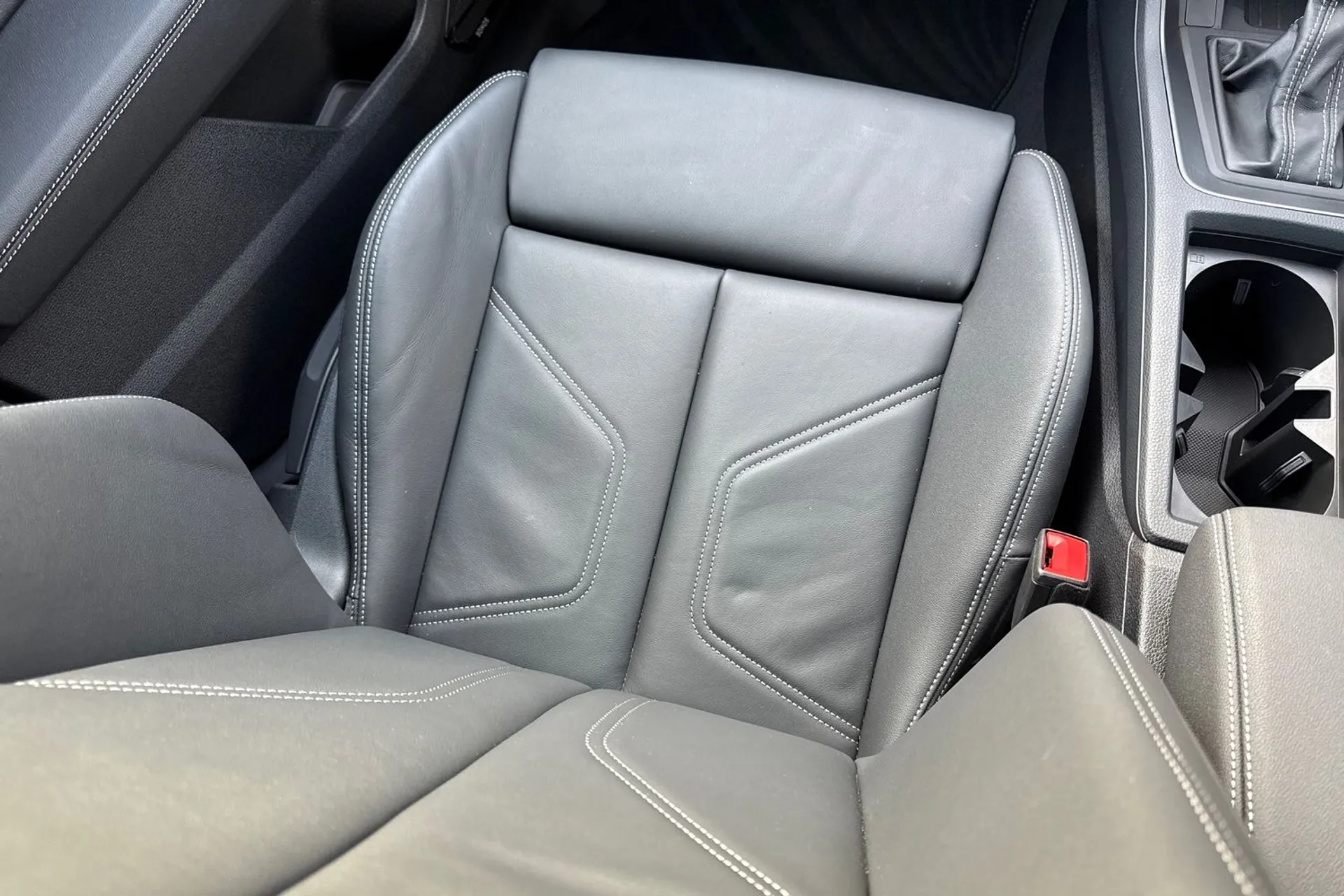 Audi Q3 thumbnail image number 34