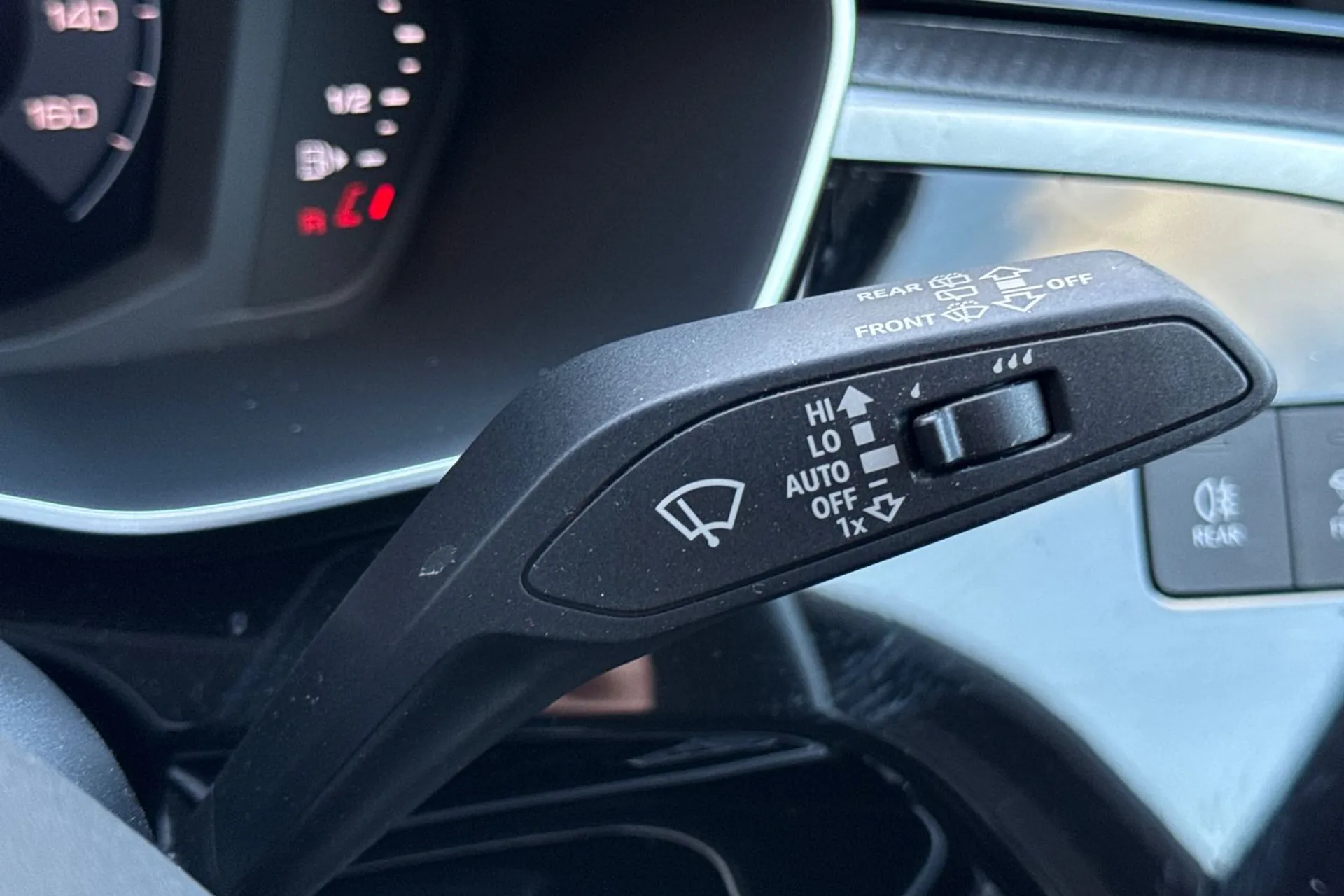 Audi Q3 thumbnail image number 53