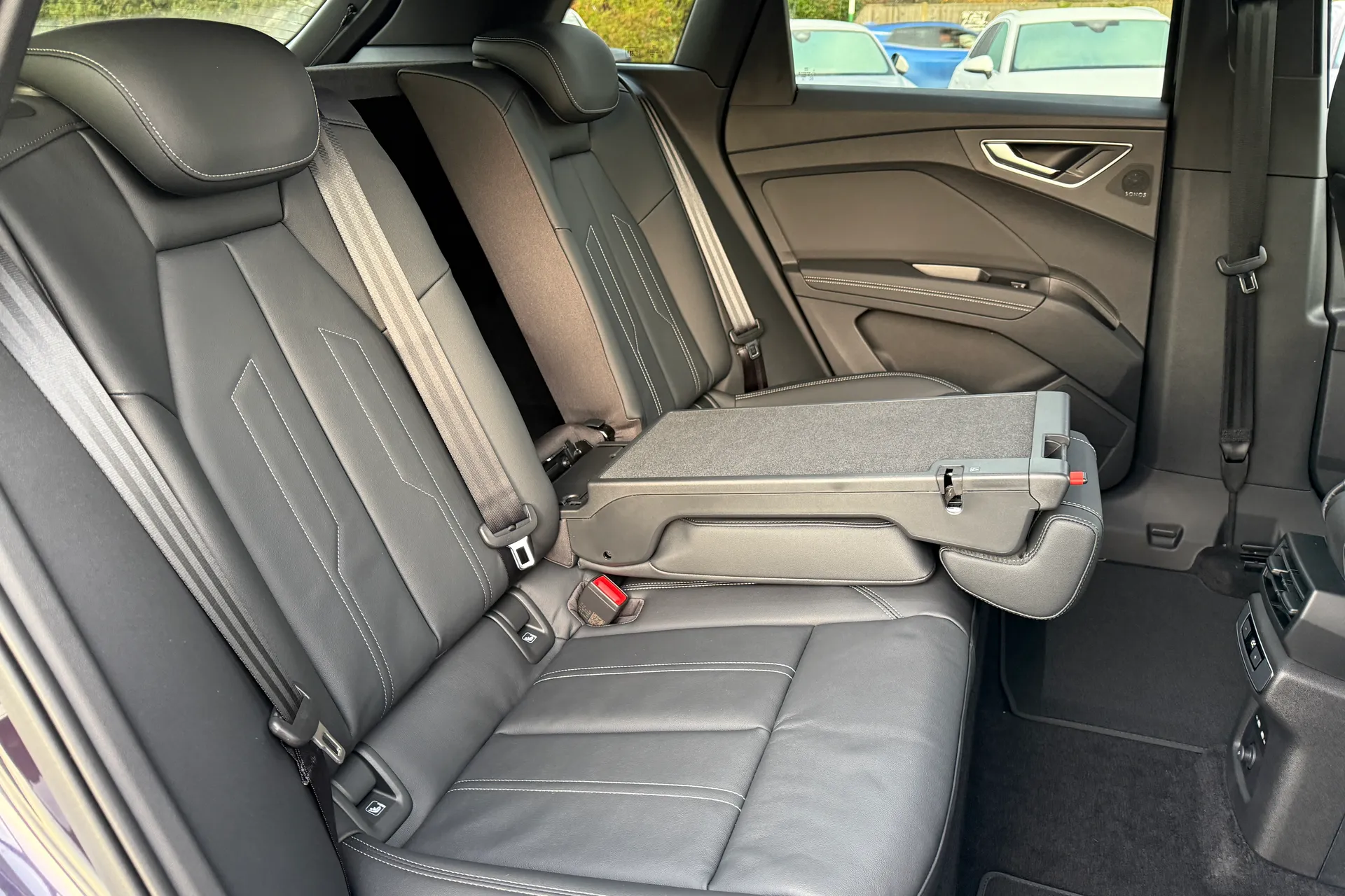 Audi Q4 thumbnail image number 47