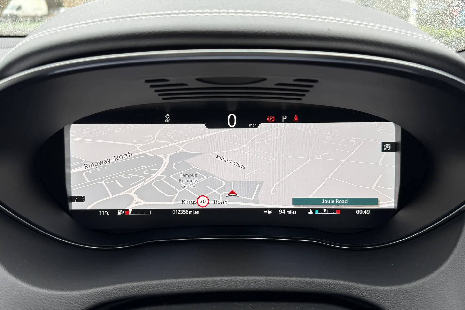 Jaguar E-PACE thumbnail image number 23