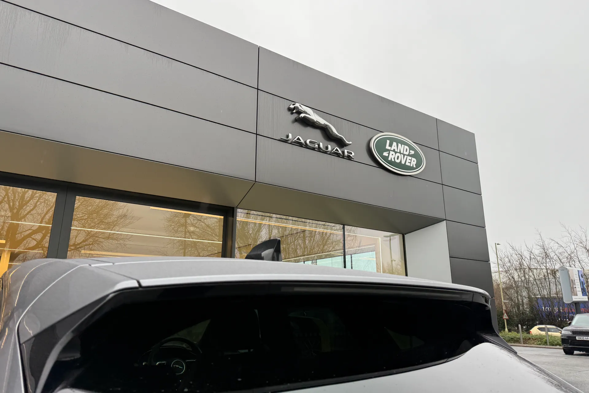 Jaguar E-PACE thumbnail image number 32