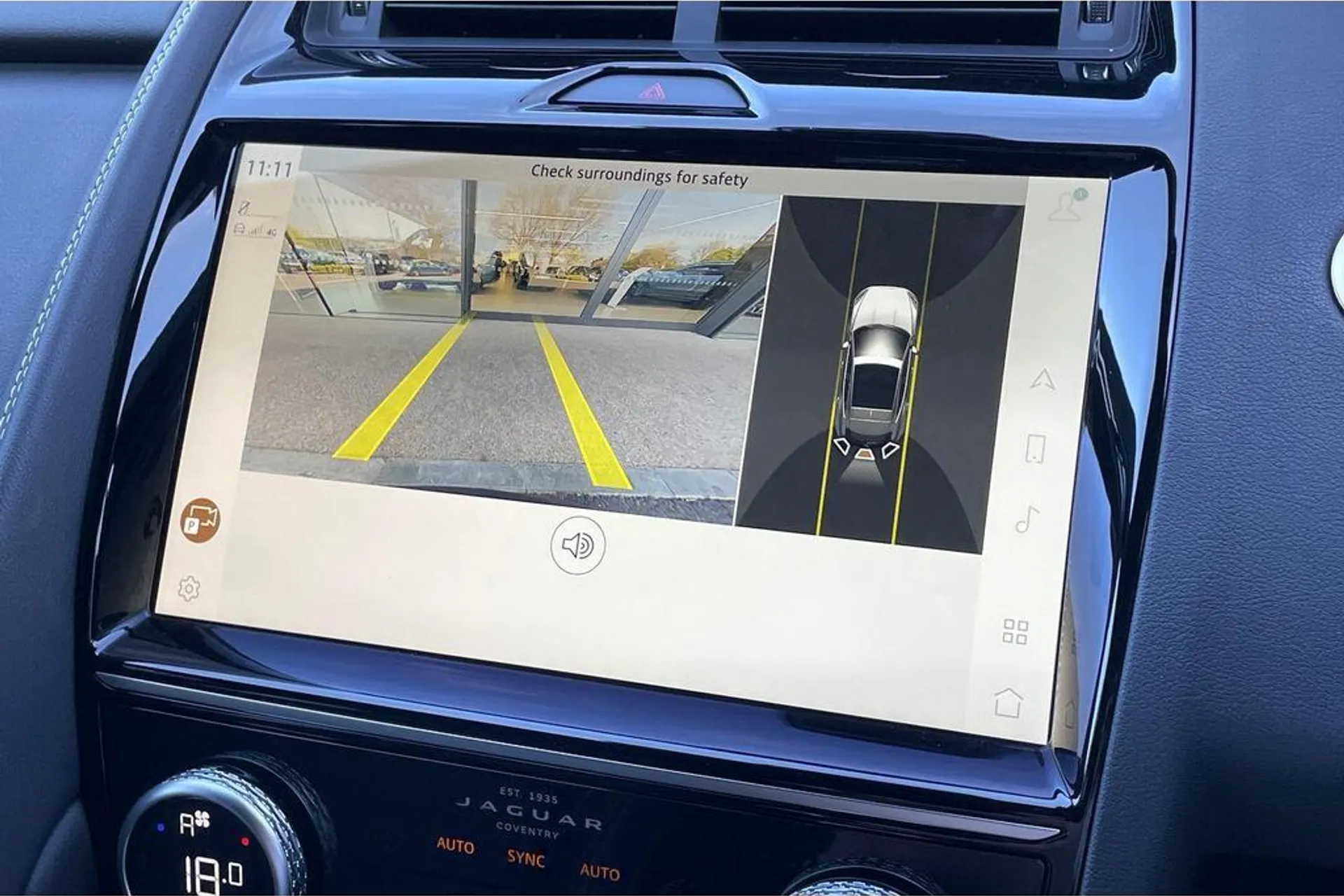 Jaguar E-PACE thumbnail image number 4