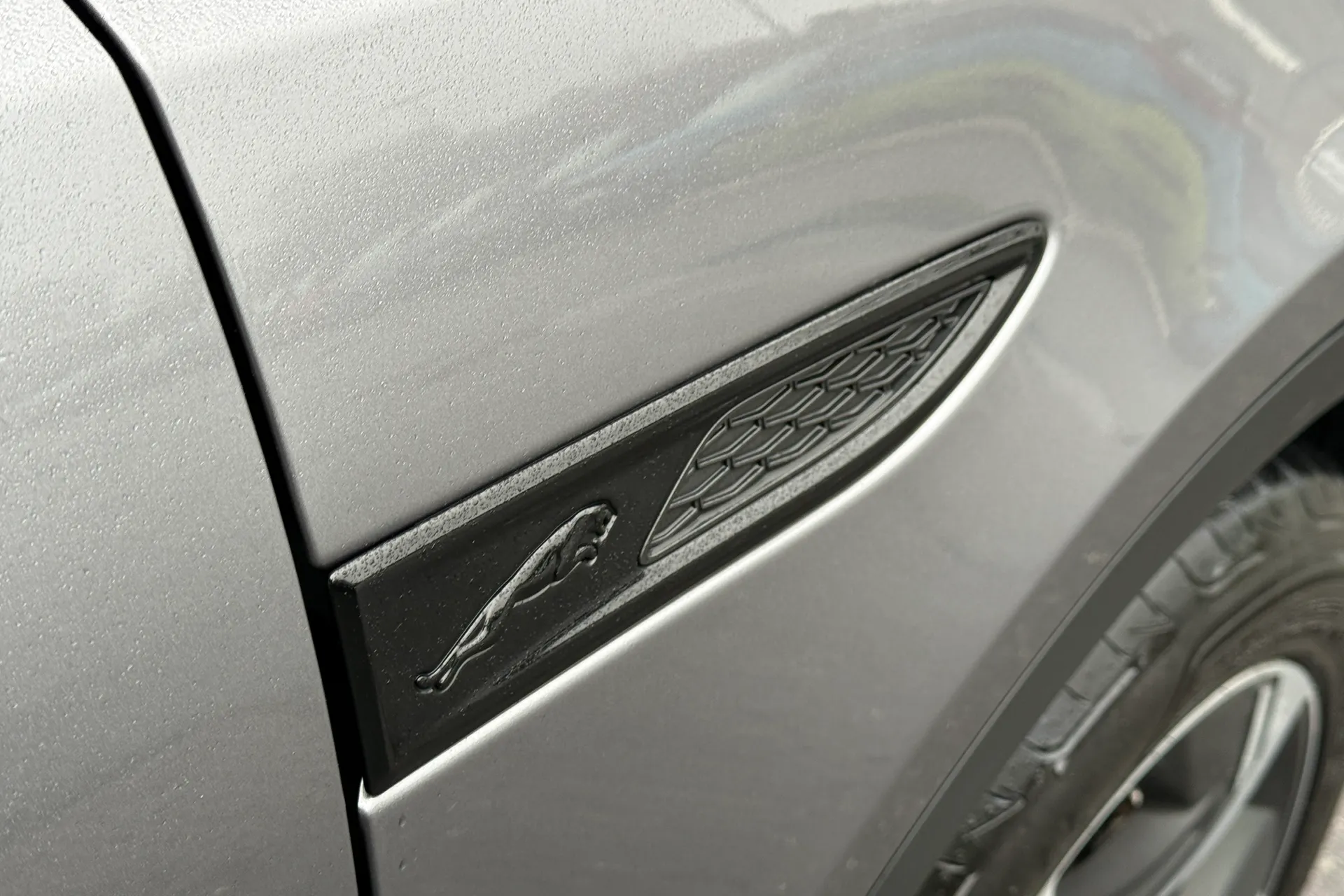 Jaguar E-PACE thumbnail image number 52