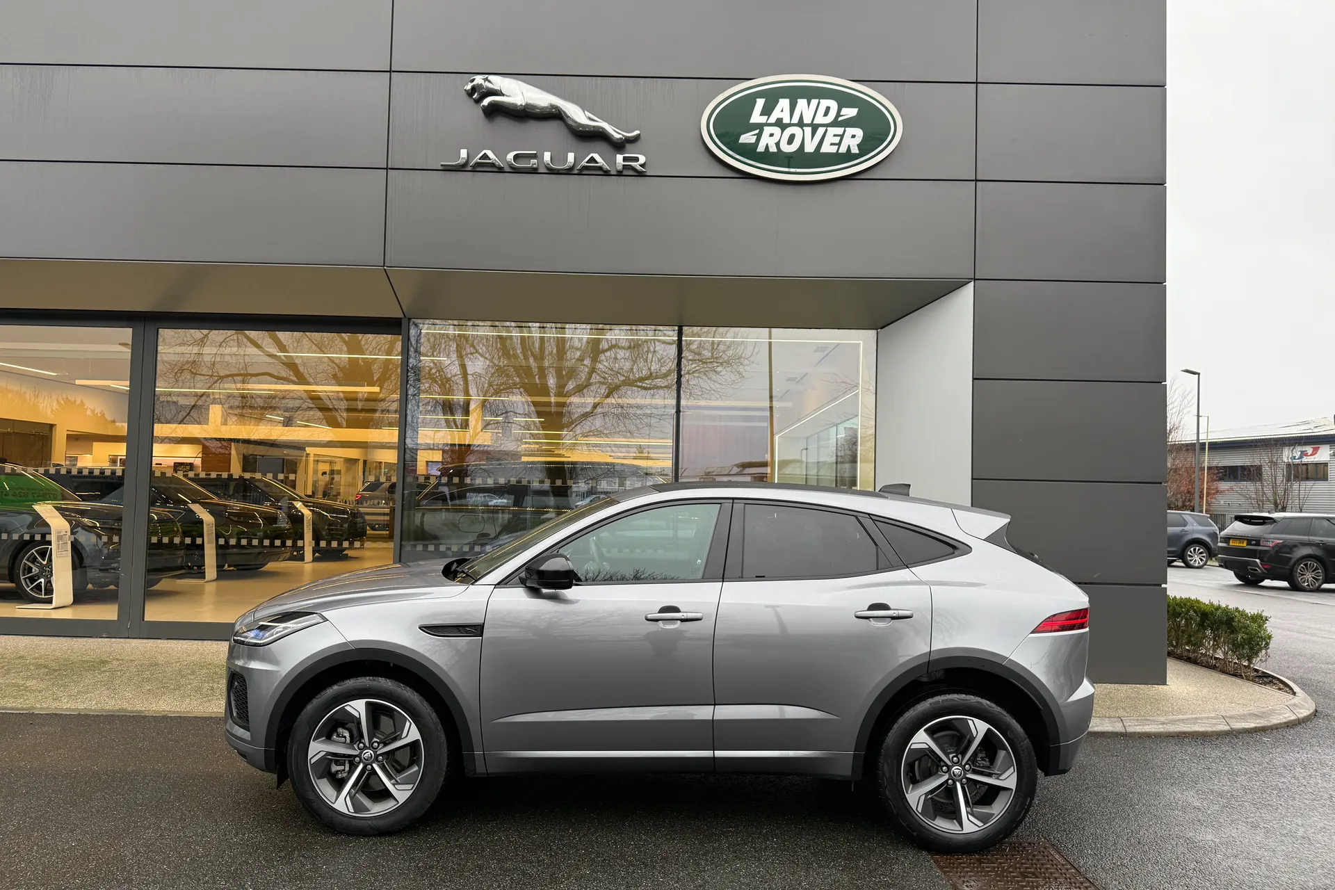 Jaguar E-PACE thumbnail image number 26