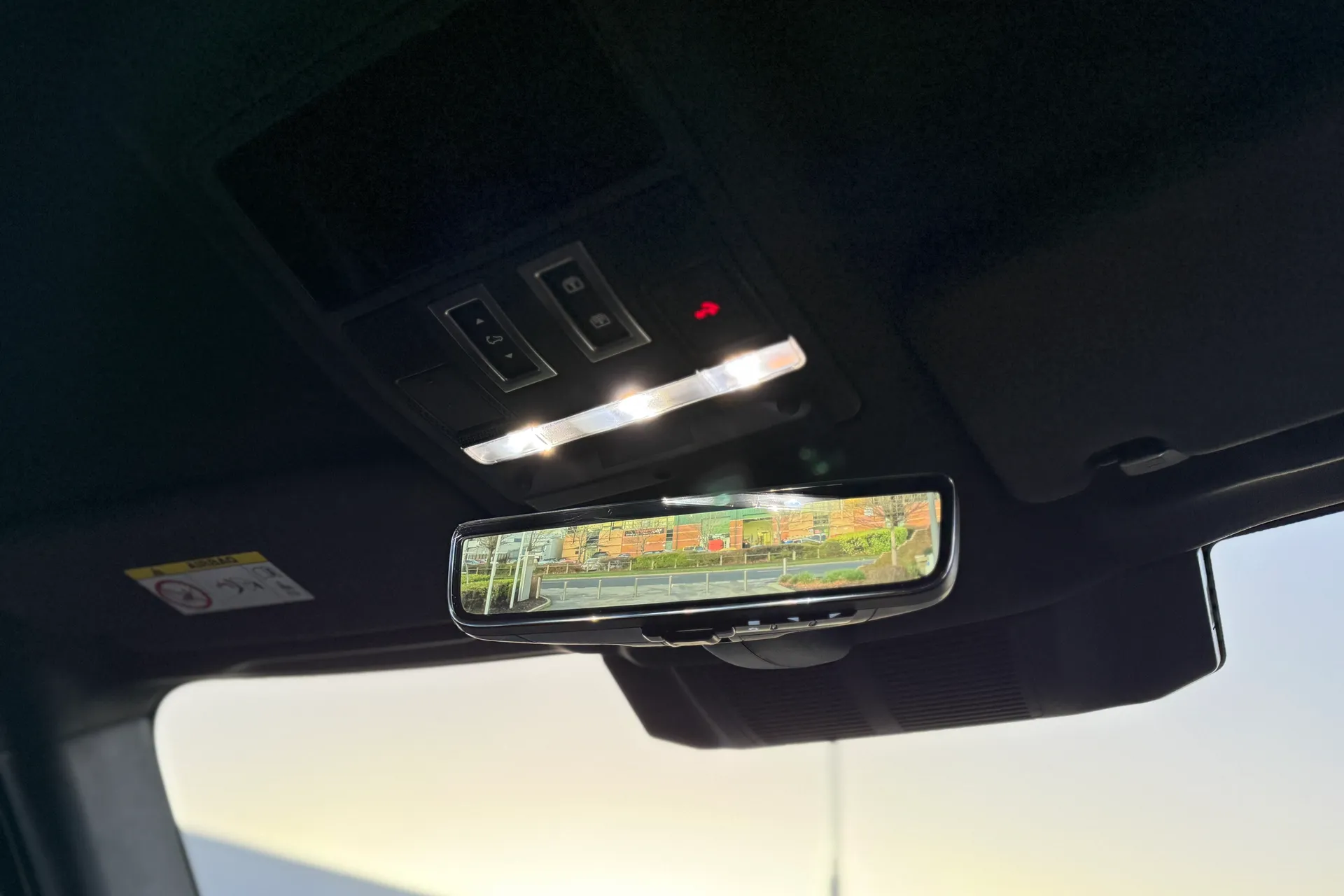 LAND ROVER DEFENDER thumbnail image number 22