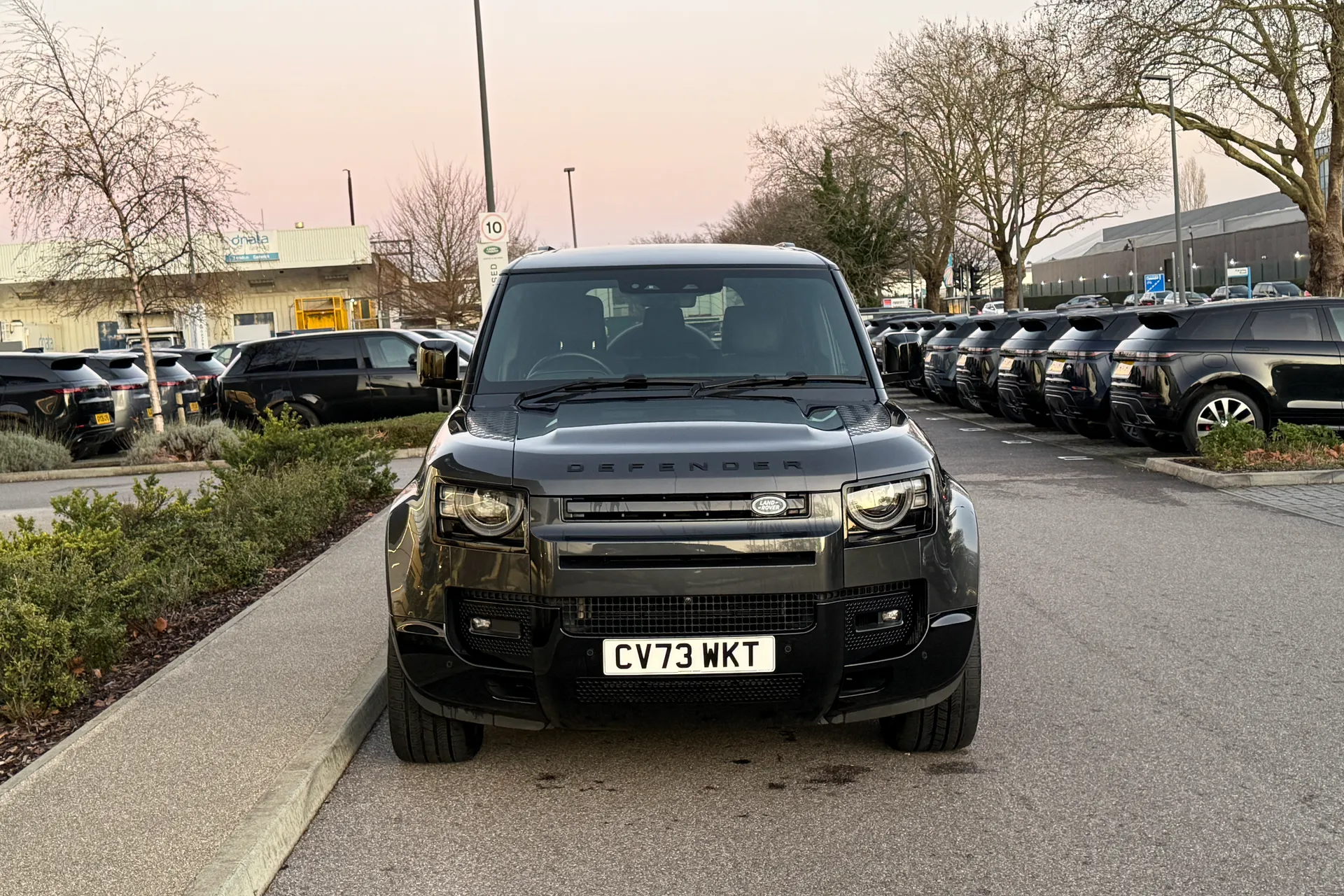 LAND ROVER DEFENDER thumbnail image number 17