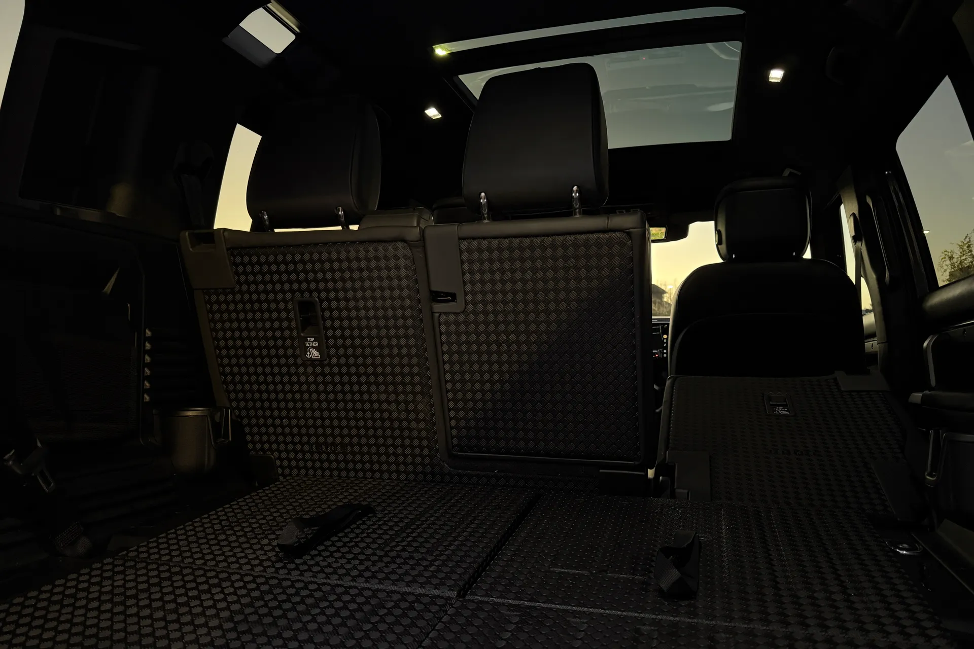 LAND ROVER DEFENDER thumbnail image number 40