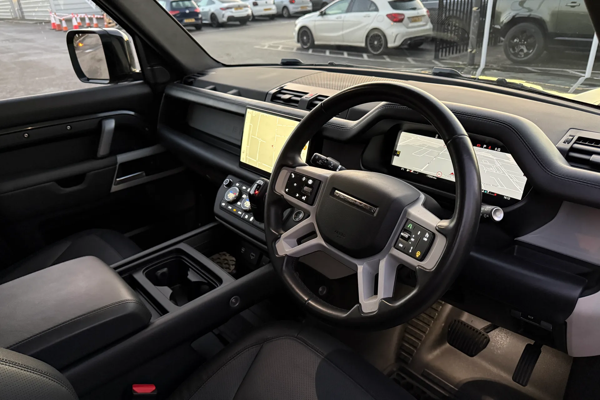 LAND ROVER DEFENDER thumbnail image number 48