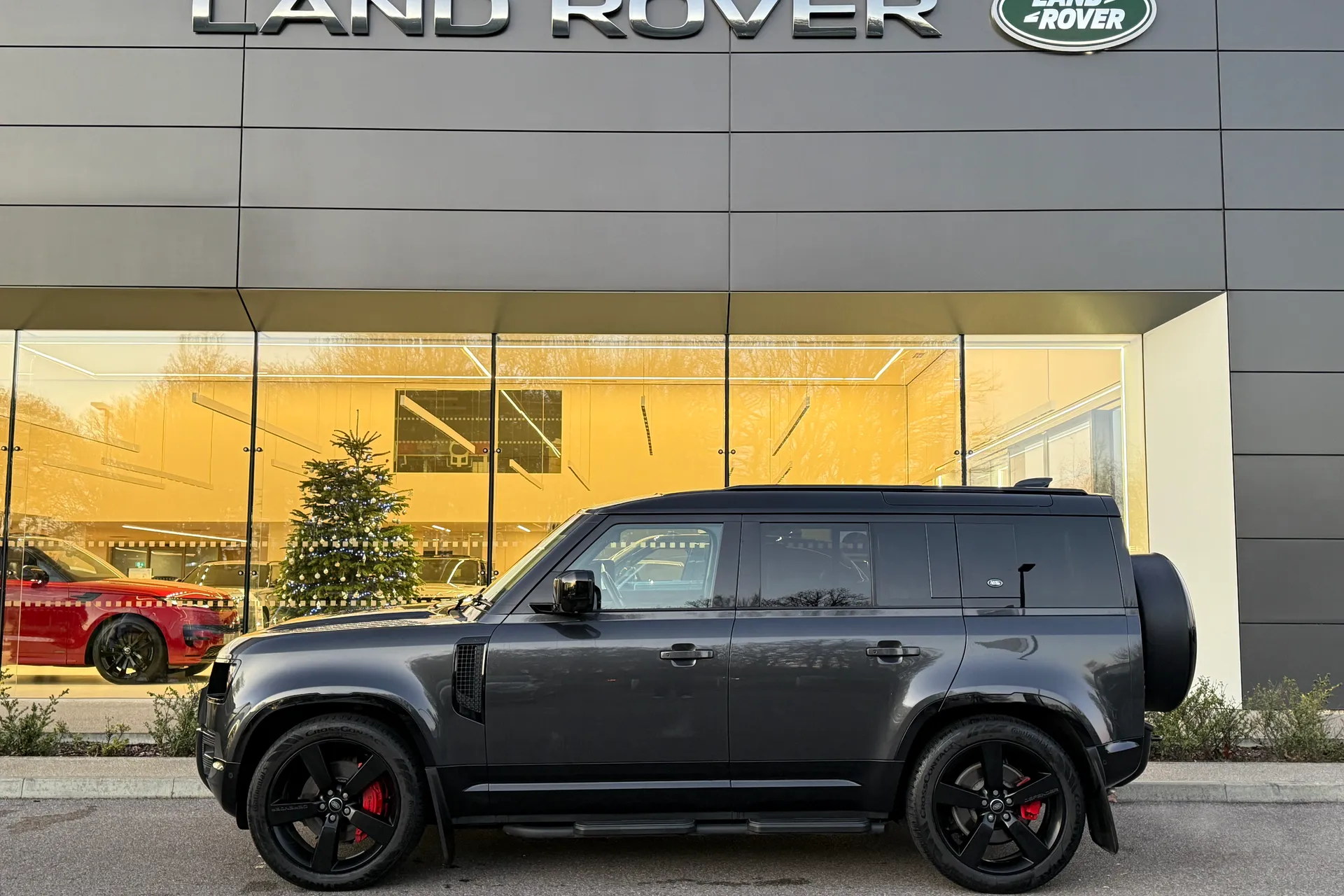 LAND ROVER DEFENDER thumbnail image number 10