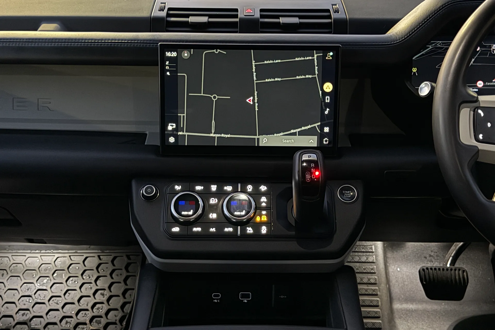 LAND ROVER DEFENDER thumbnail image number 21