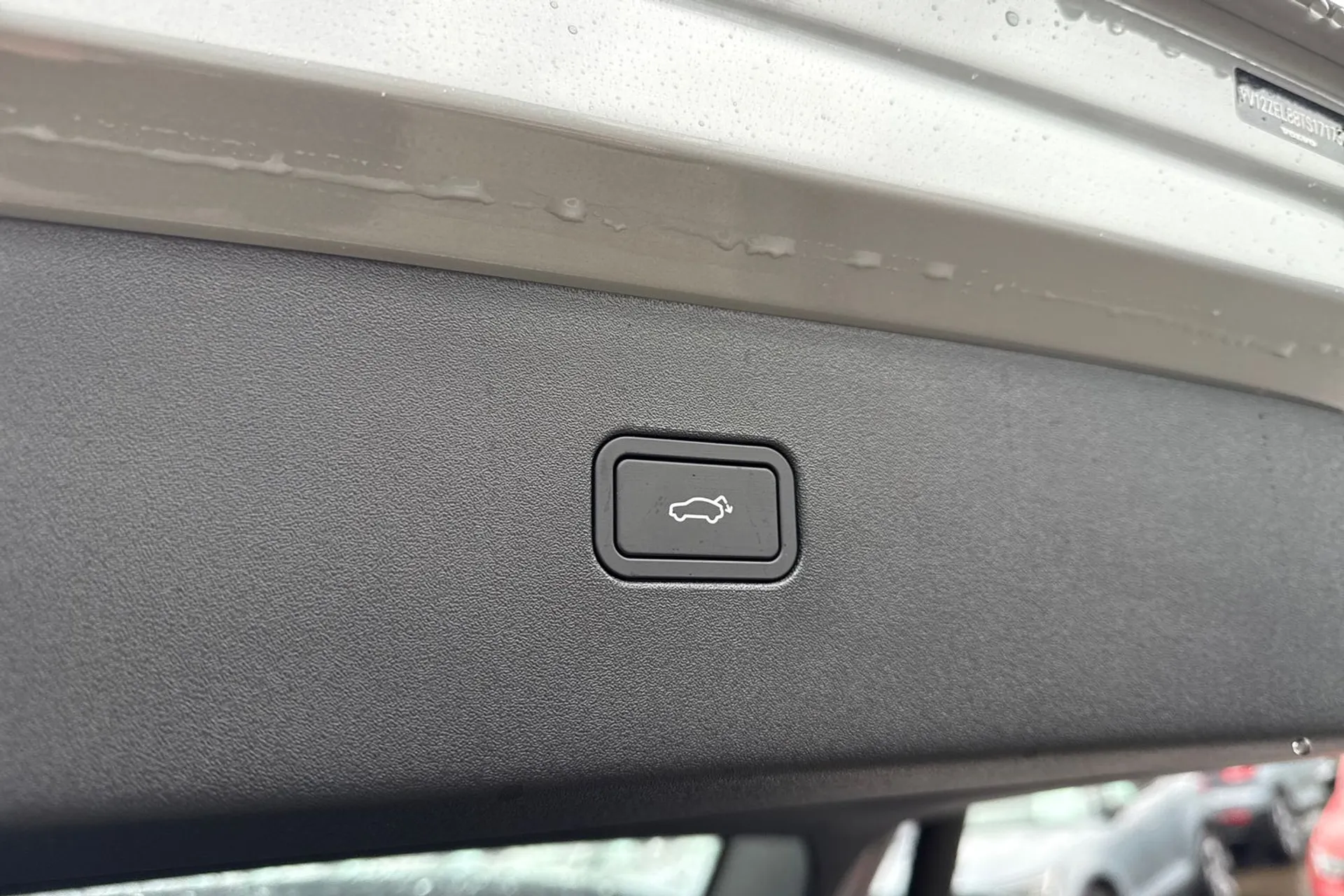 Volvo EX30 thumbnail image number 21