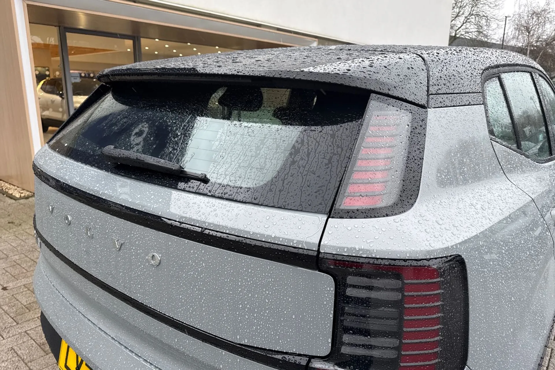 Volvo EX30 thumbnail image number 16