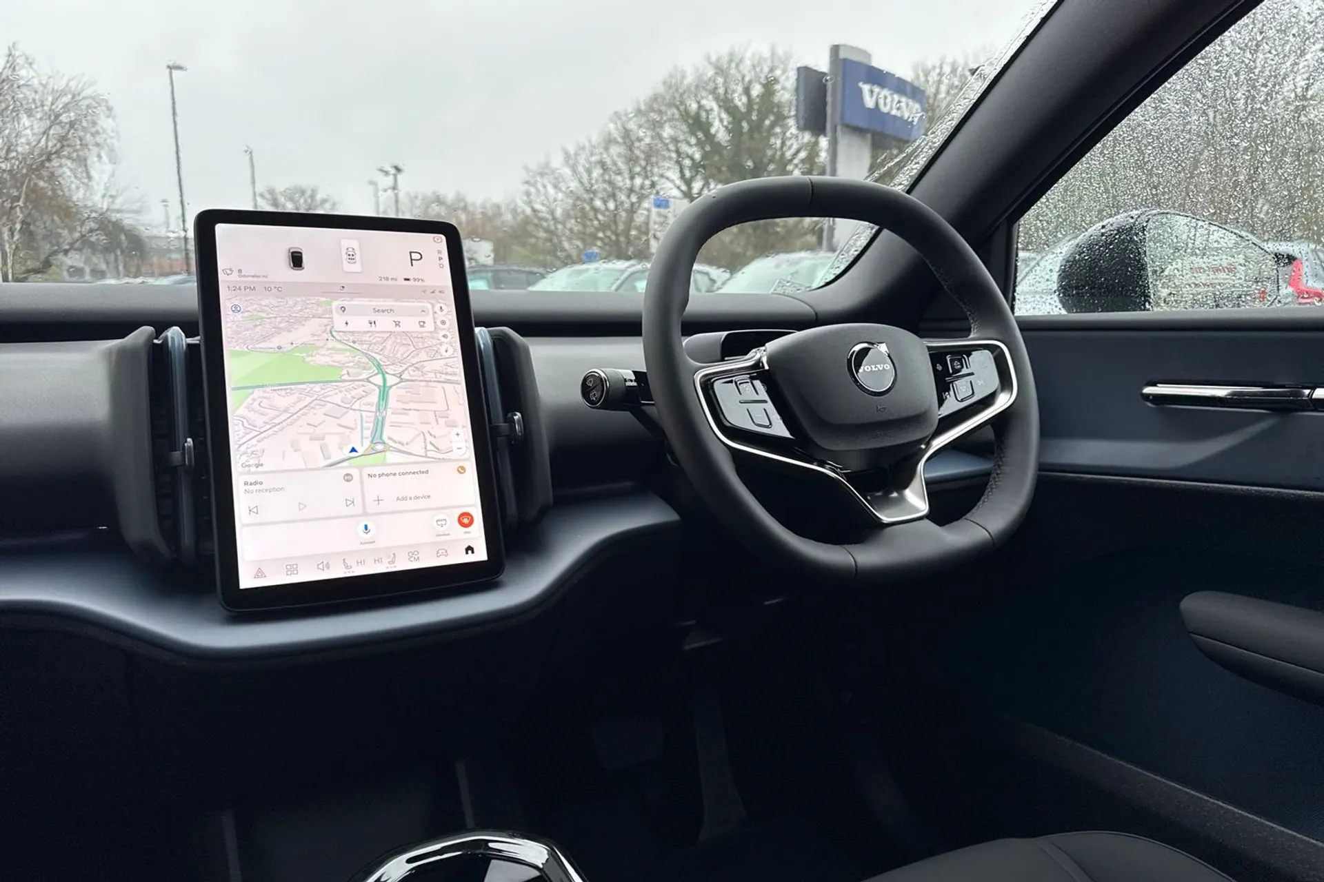 Volvo EX30 thumbnail image number 35