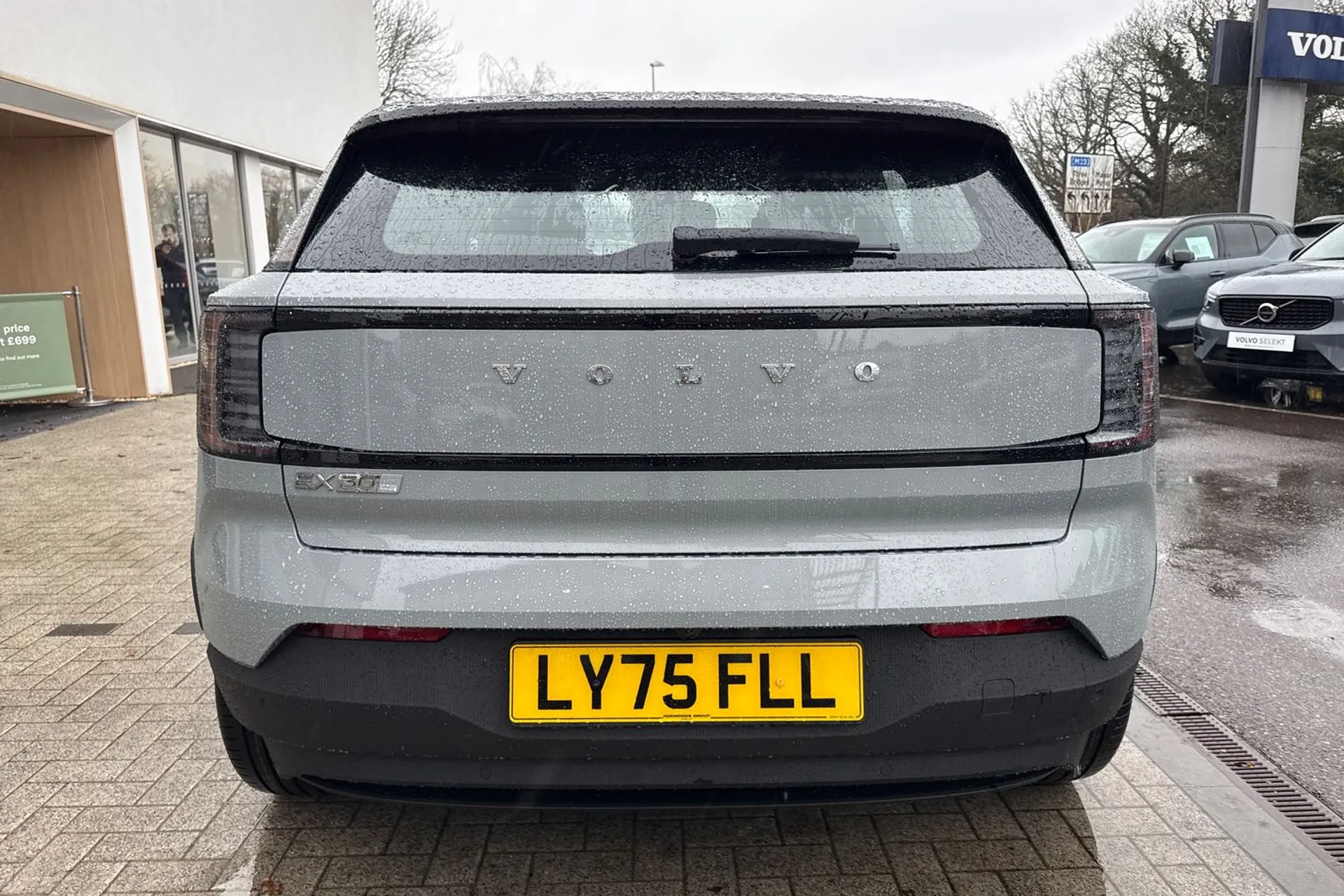 Volvo EX30 thumbnail image number 9