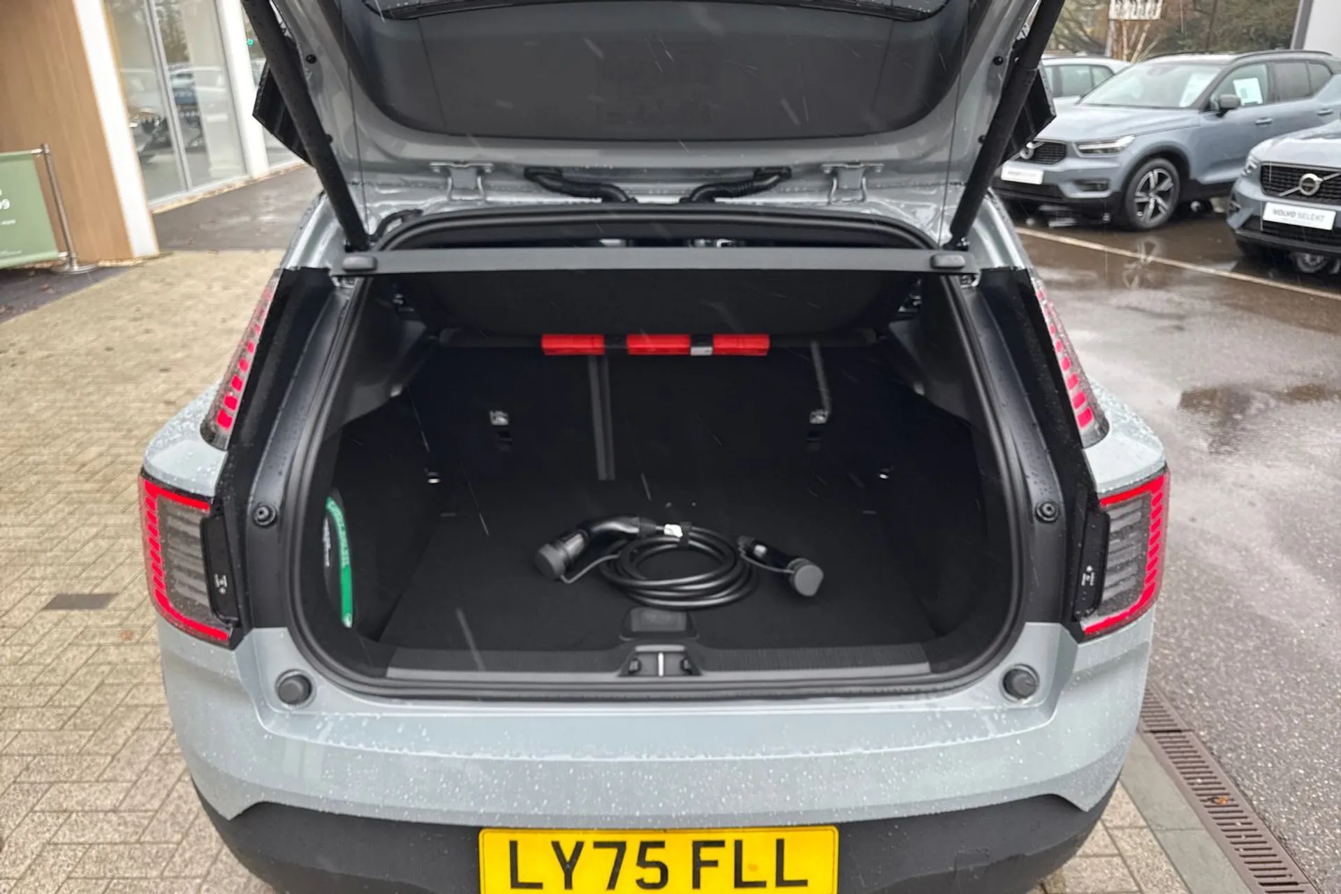 Volvo EX30 thumbnail image number 20