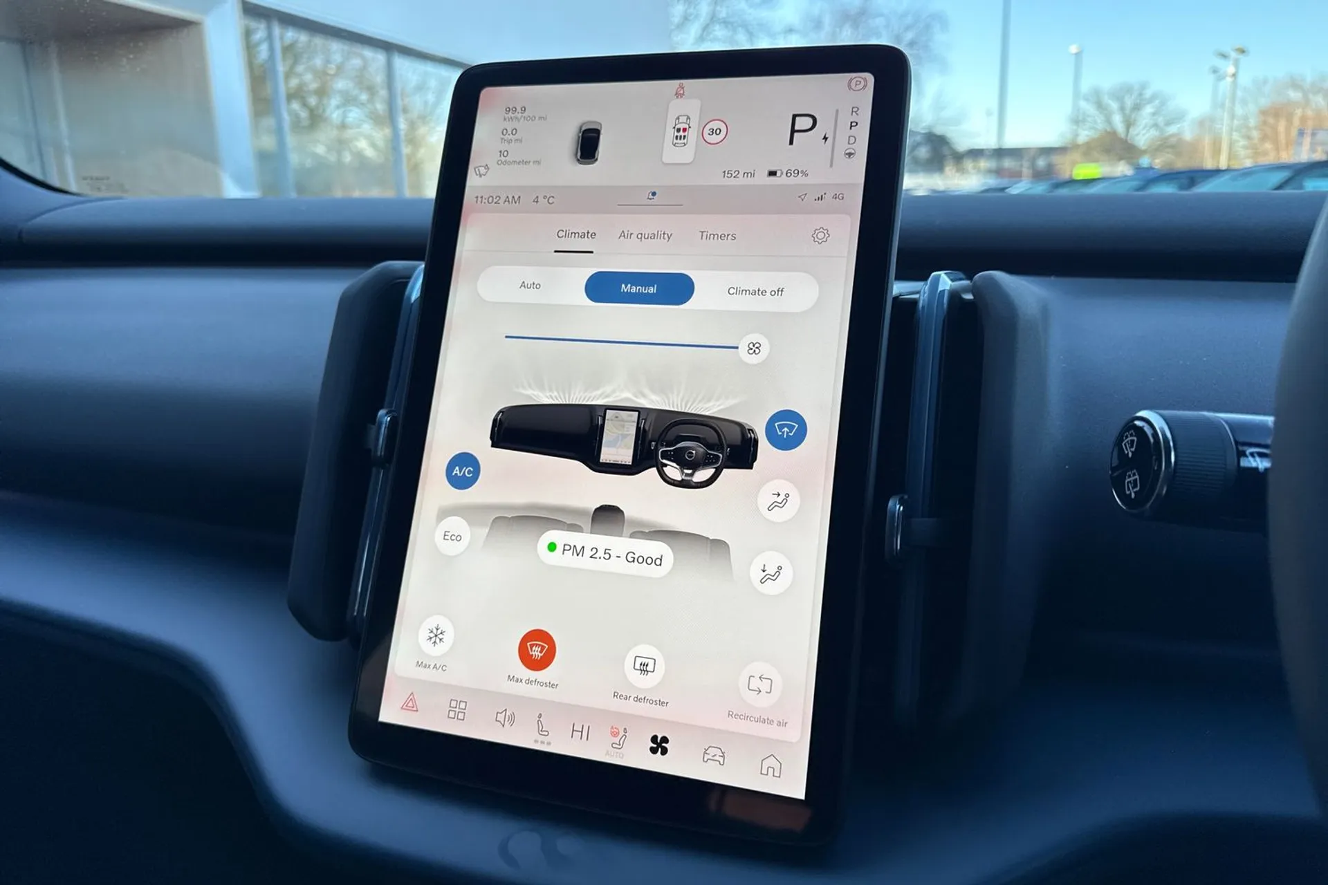 Volvo EX30 thumbnail image number 39