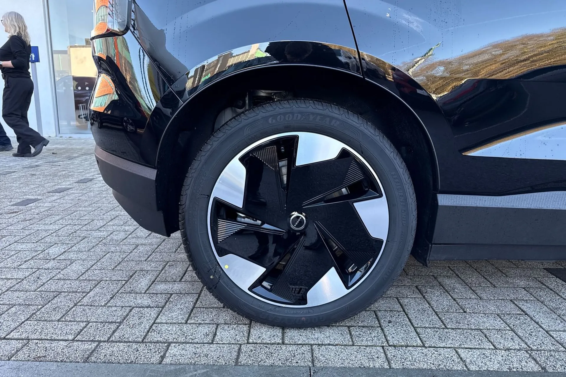 Volvo EX30 thumbnail image number 14